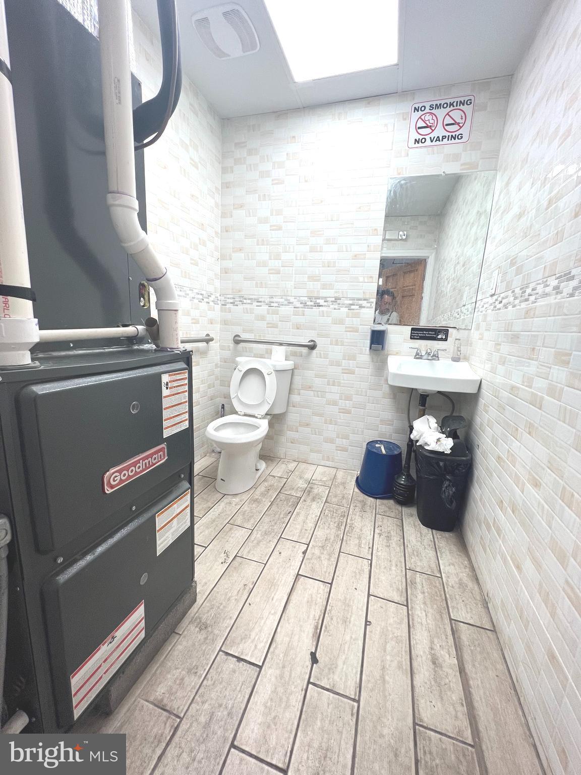 NORTH CENTRAL - Commercial Sale