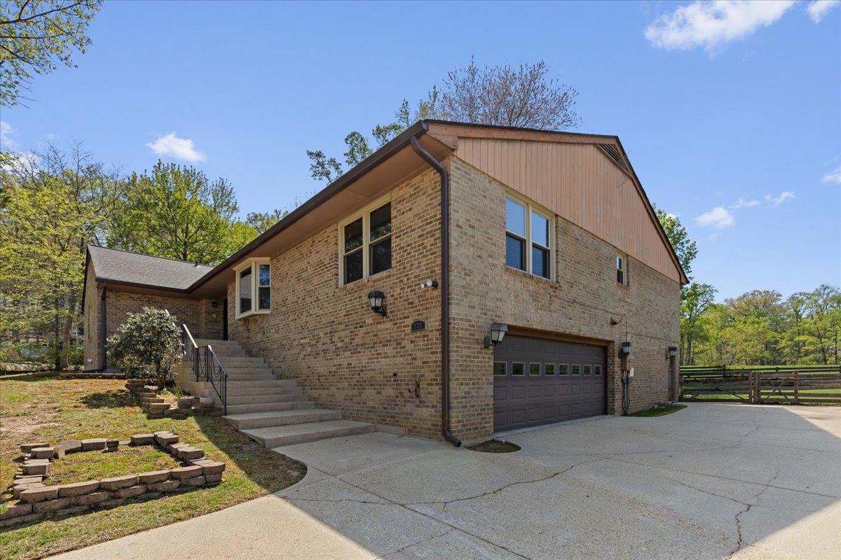 727 GLENEAGLES DRIVE