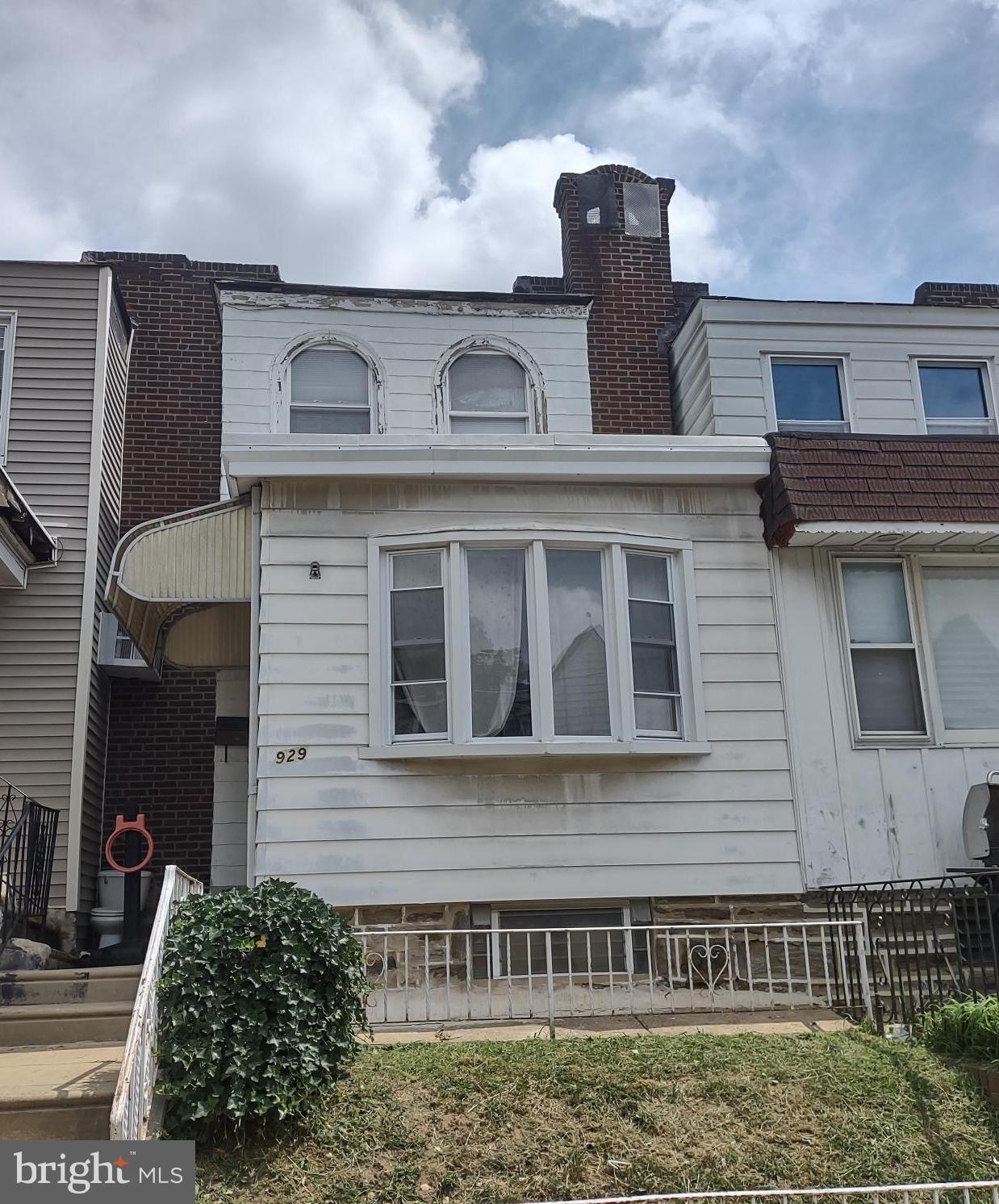 OXFORD CIRCLE - Residential