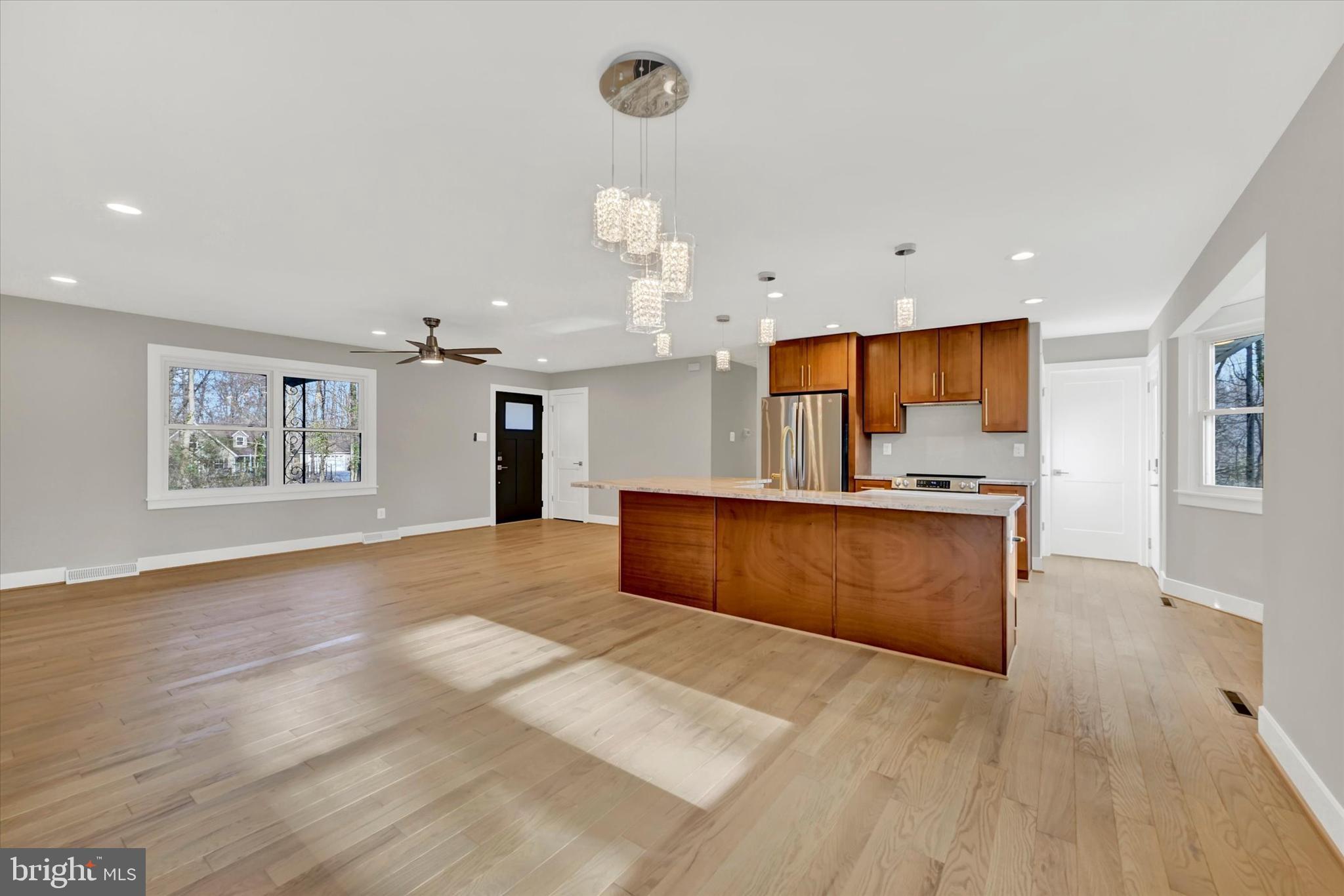 WATERBURY HEIGHTS - Residential