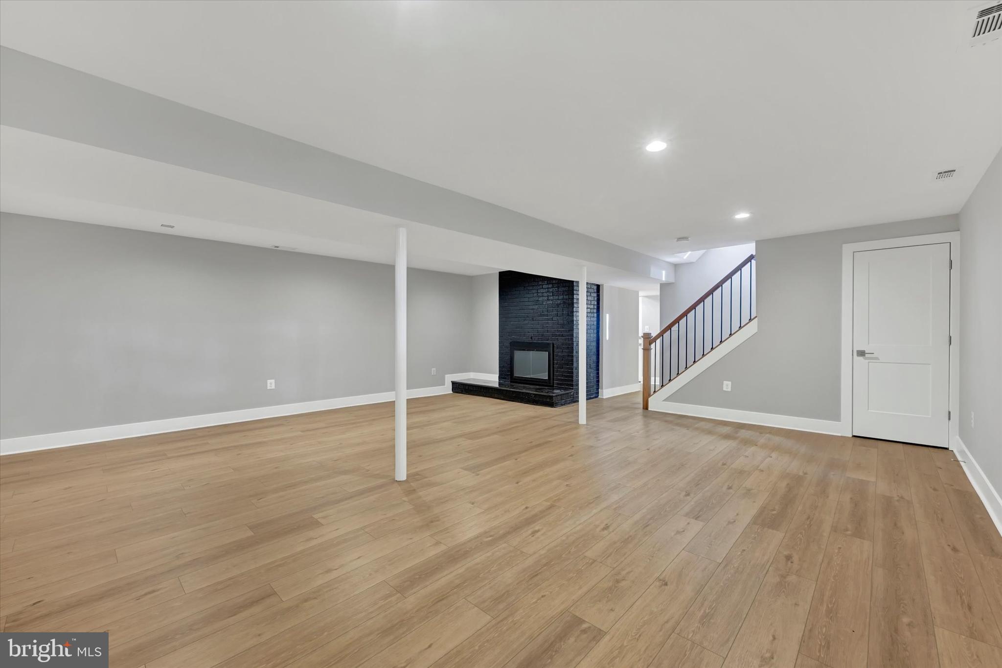 WATERBURY HEIGHTS - Residential