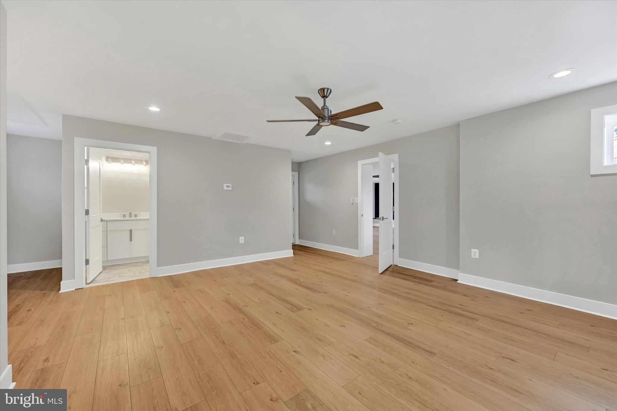 WATERBURY HEIGHTS - Residential