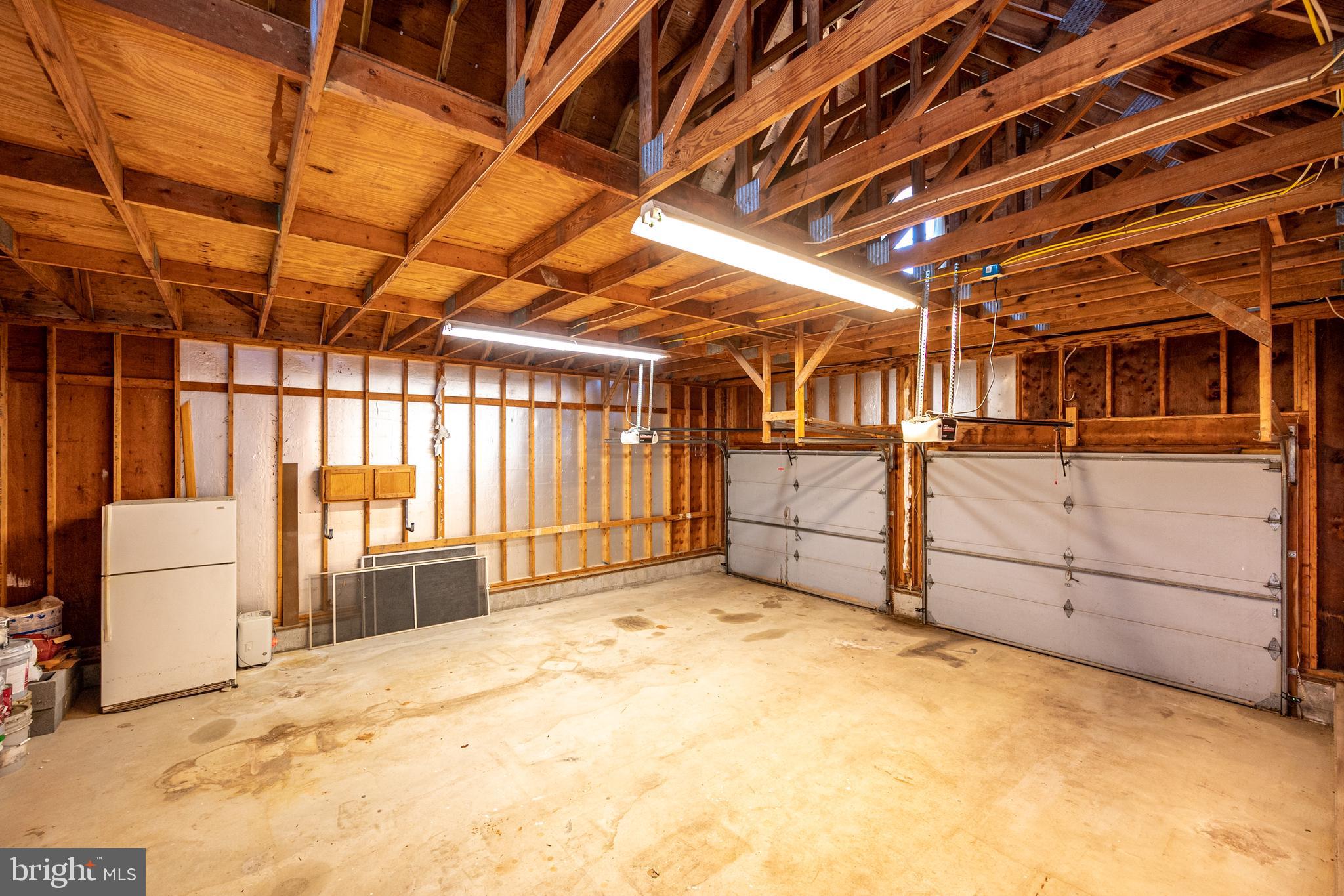 GENEZER ESTATES - Residential