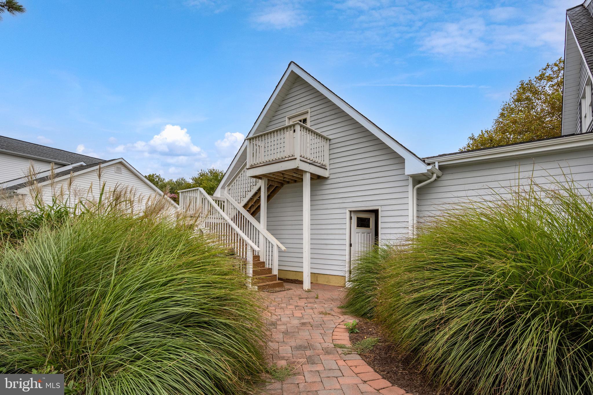 GENEZER ESTATES - Residential