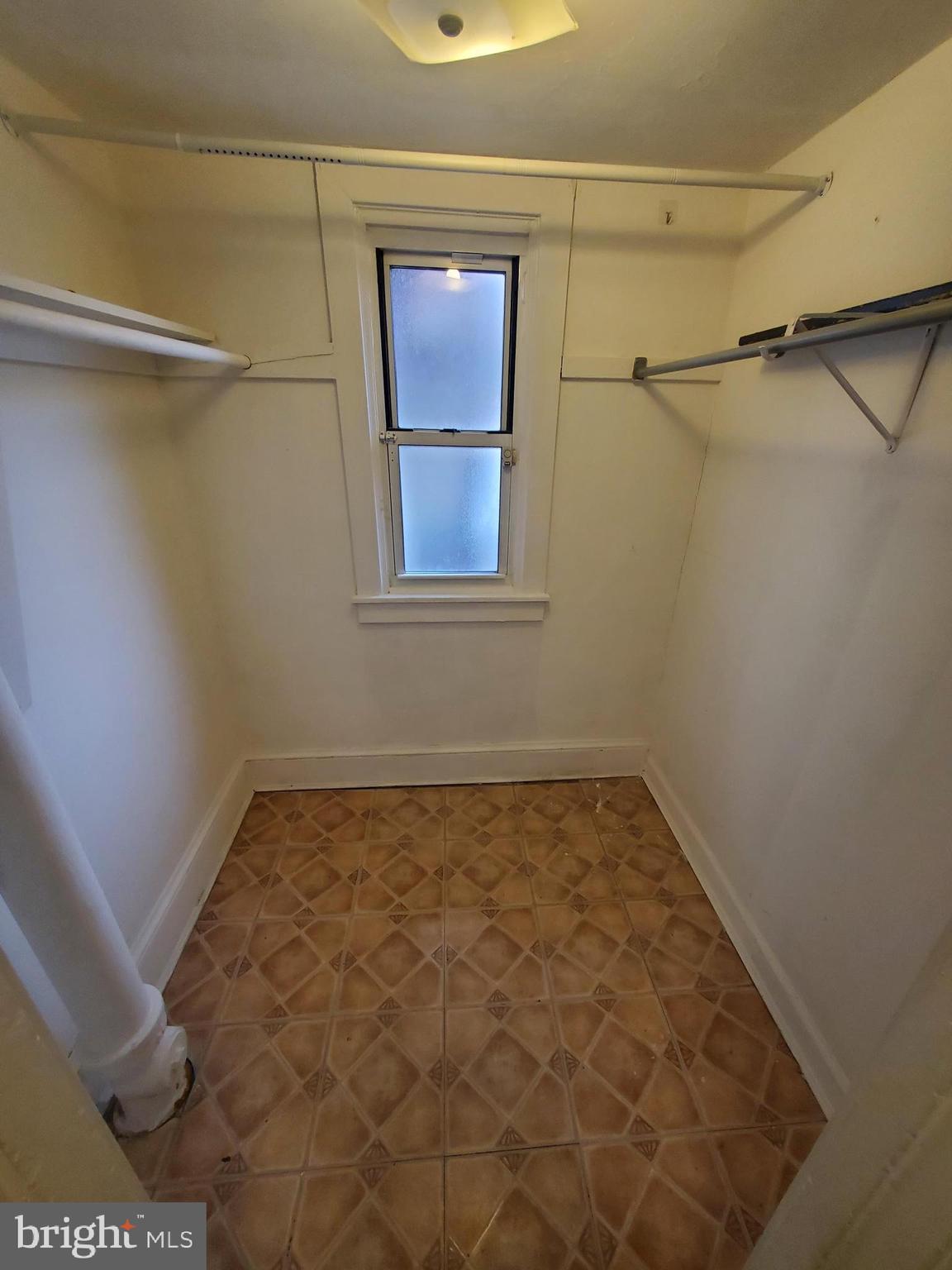 NORTHEAST READING - Residential Lease