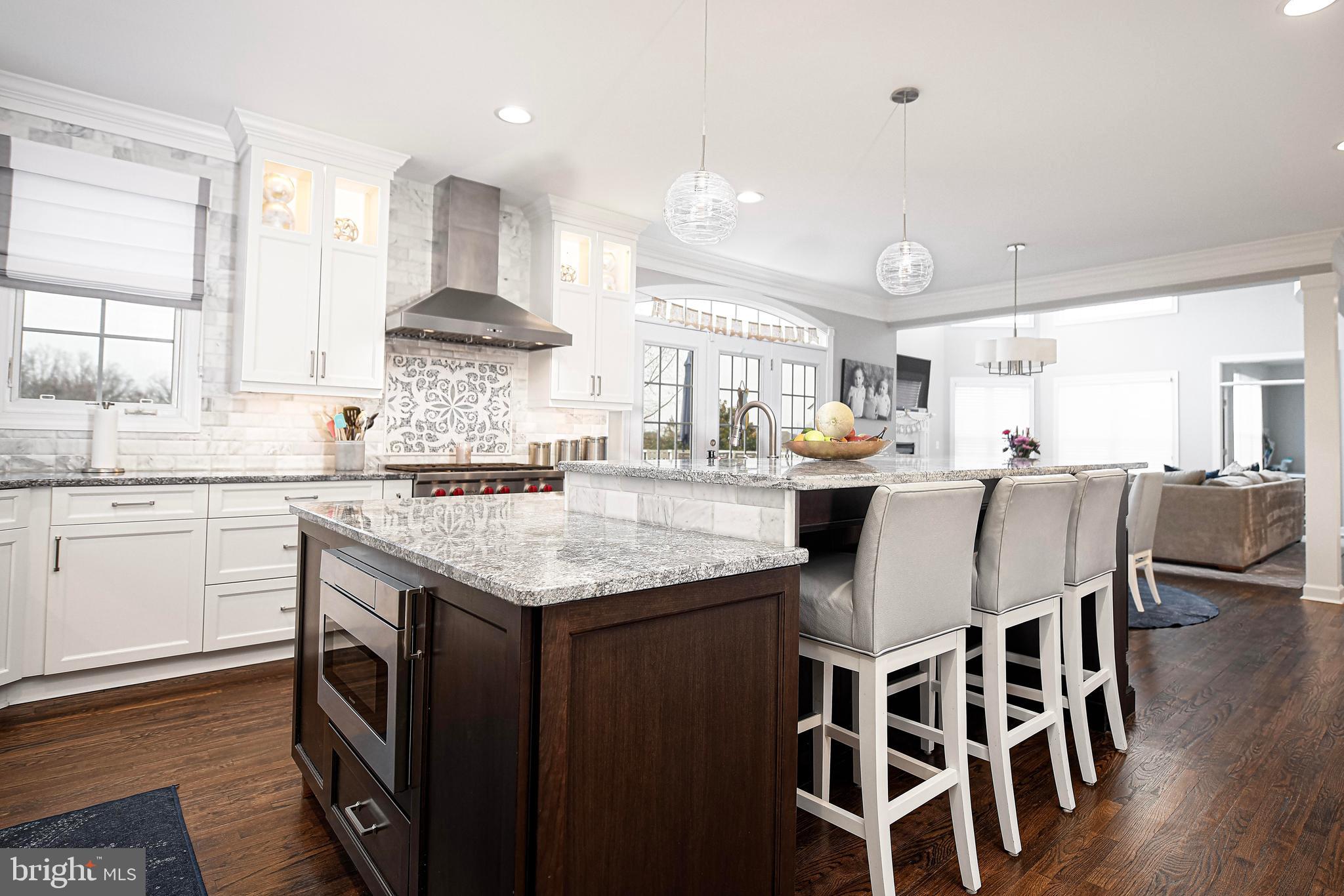 WILLOW CHASE - Residential