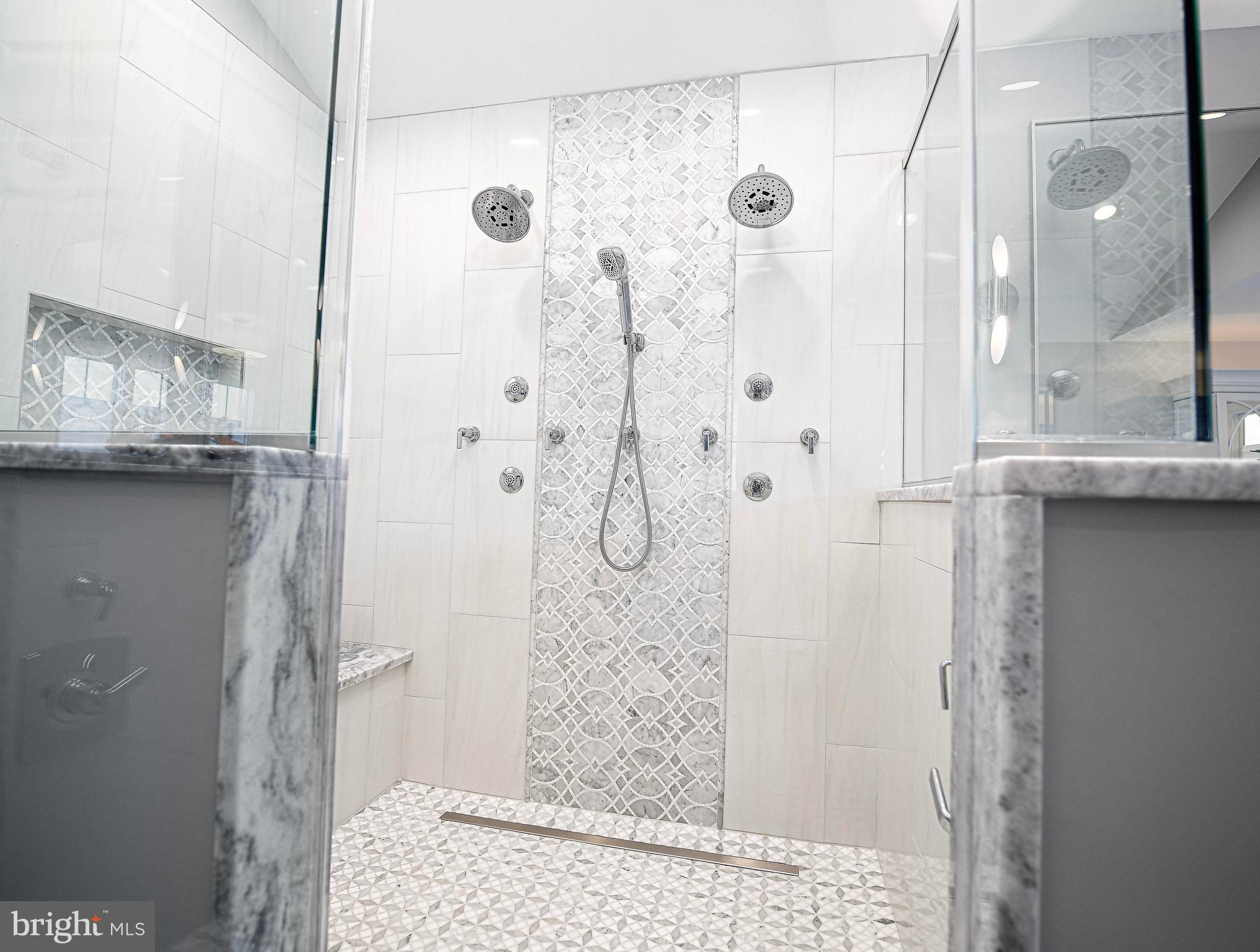 WILLOW CHASE - Residential