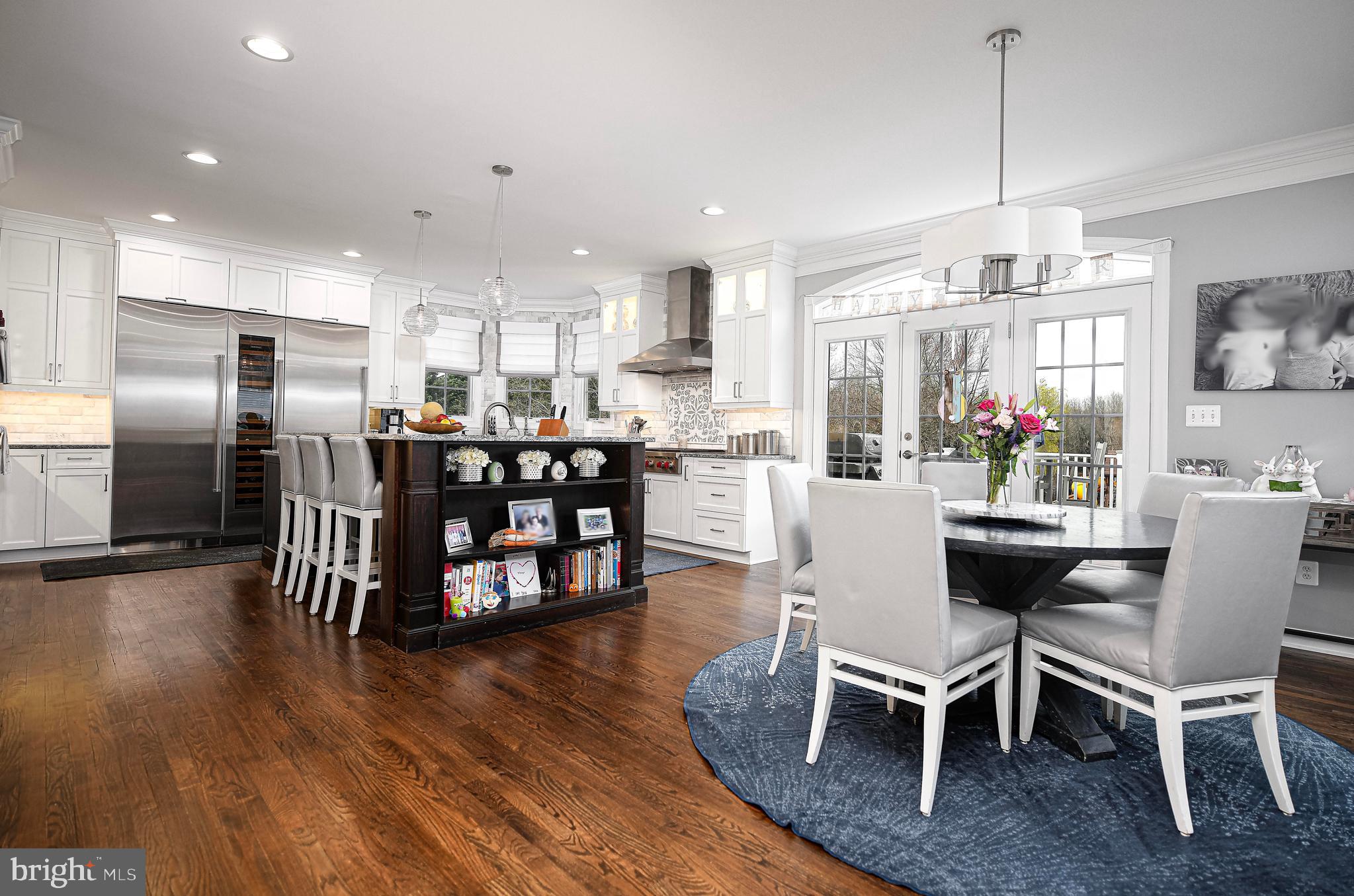 WILLOW CHASE - Residential