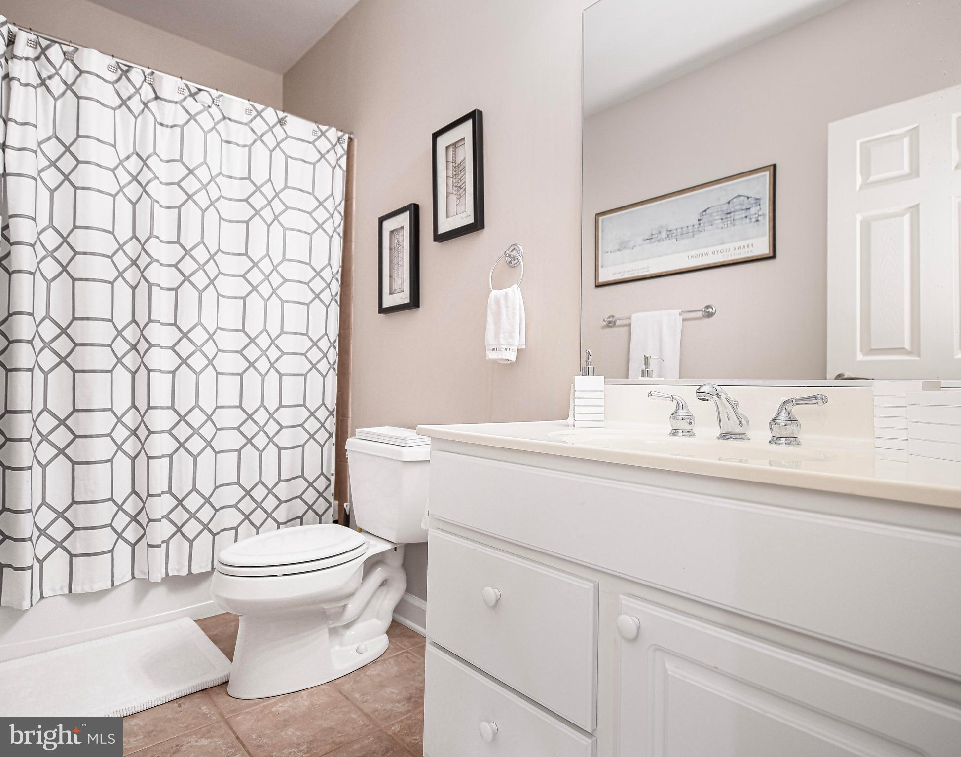 WILLOW CHASE - Residential