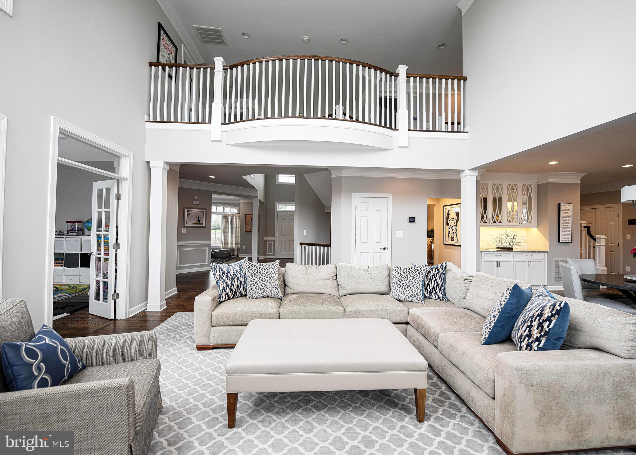 WILLOW CHASE - Residential