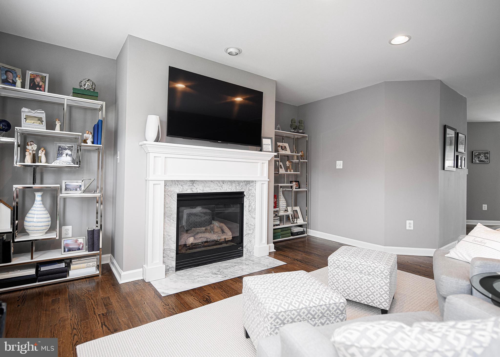 WILLOW CHASE - Residential