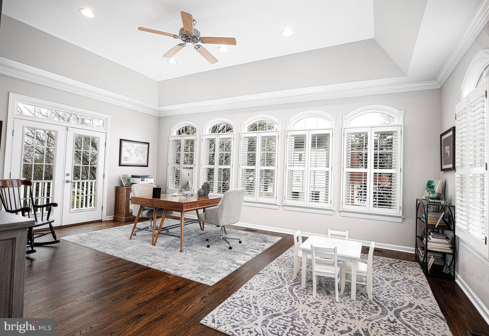 WILLOW CHASE - Residential