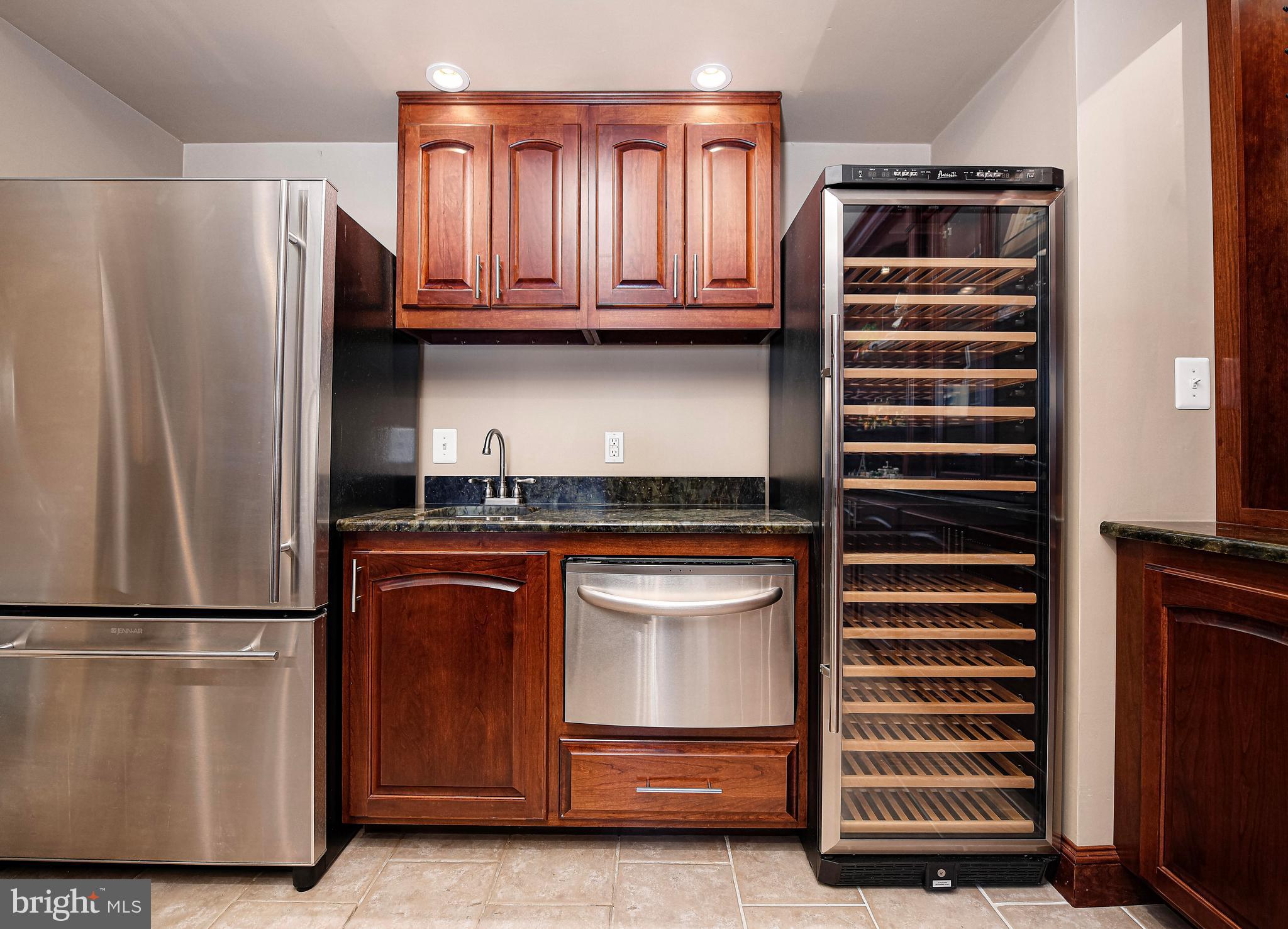 WILLOW CHASE - Residential