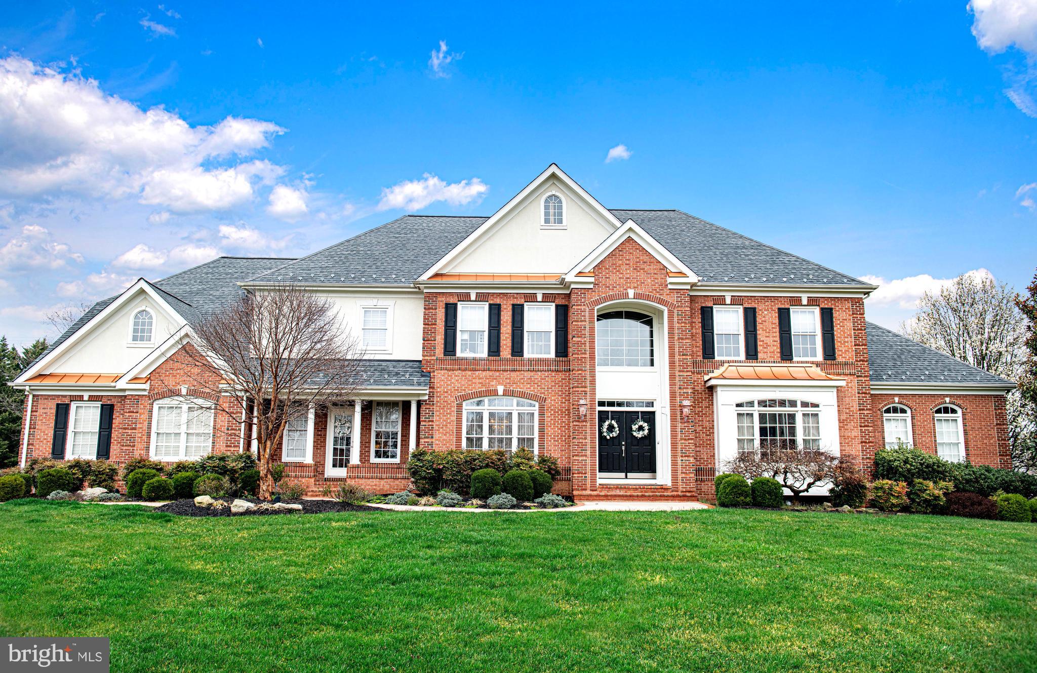 WILLOW CHASE - Residential