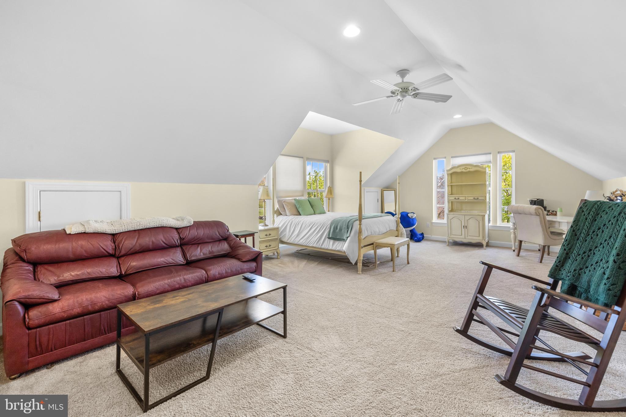 BIRCH HOLLOW HAMLET - Residential
