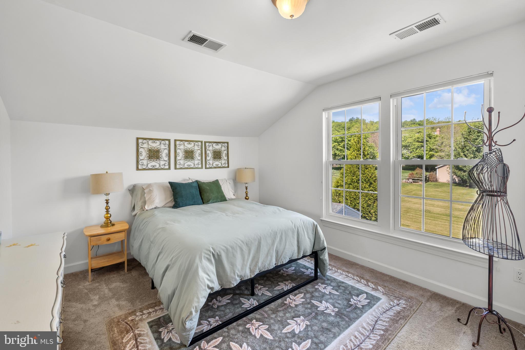 BIRCH HOLLOW HAMLET - Residential