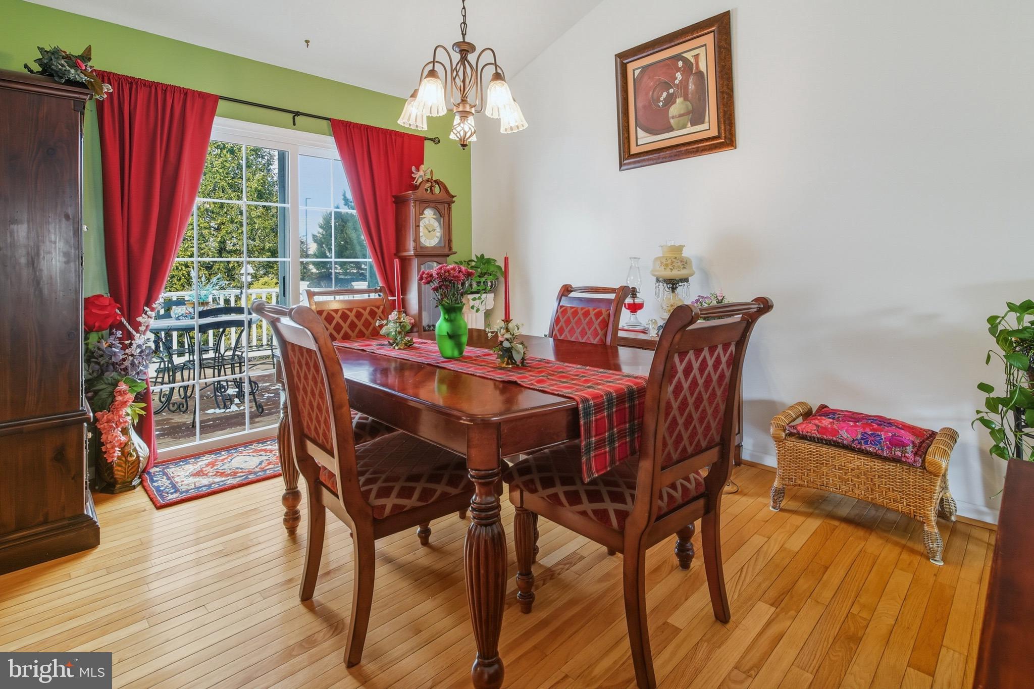 OXBOW ESTATES - Residential