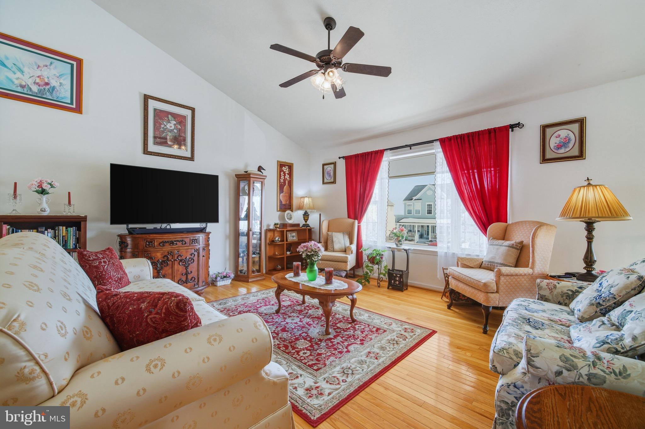 OXBOW ESTATES - Residential