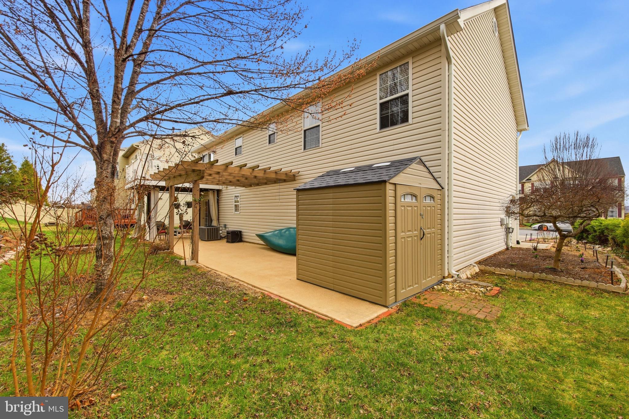 OXBOW ESTATES - Residential