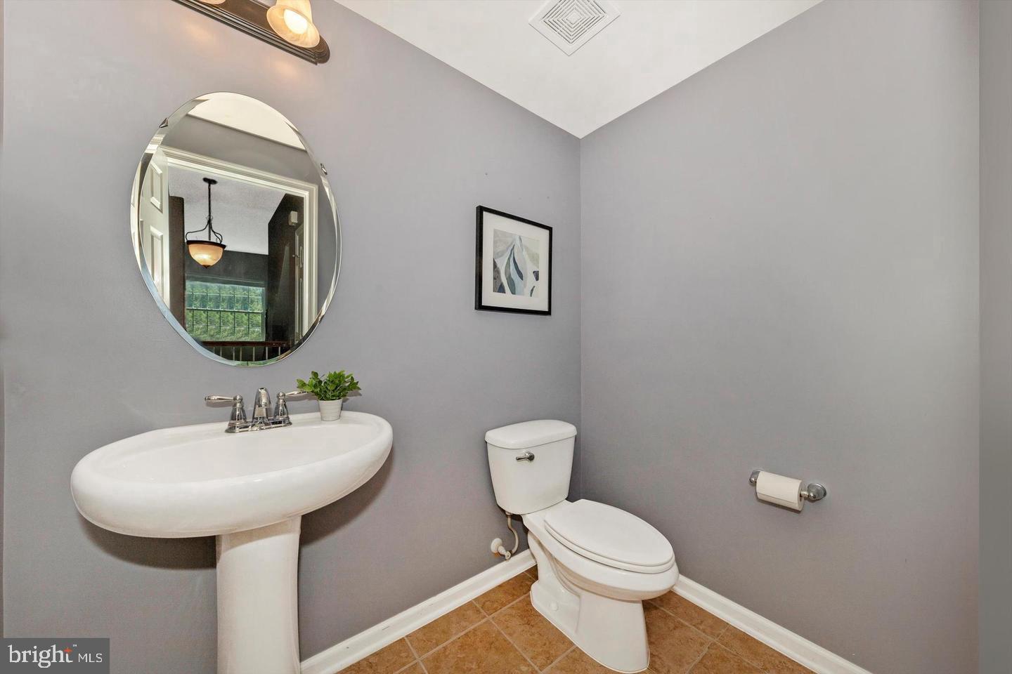 VILLAGES OF URBANA - Residential Lease