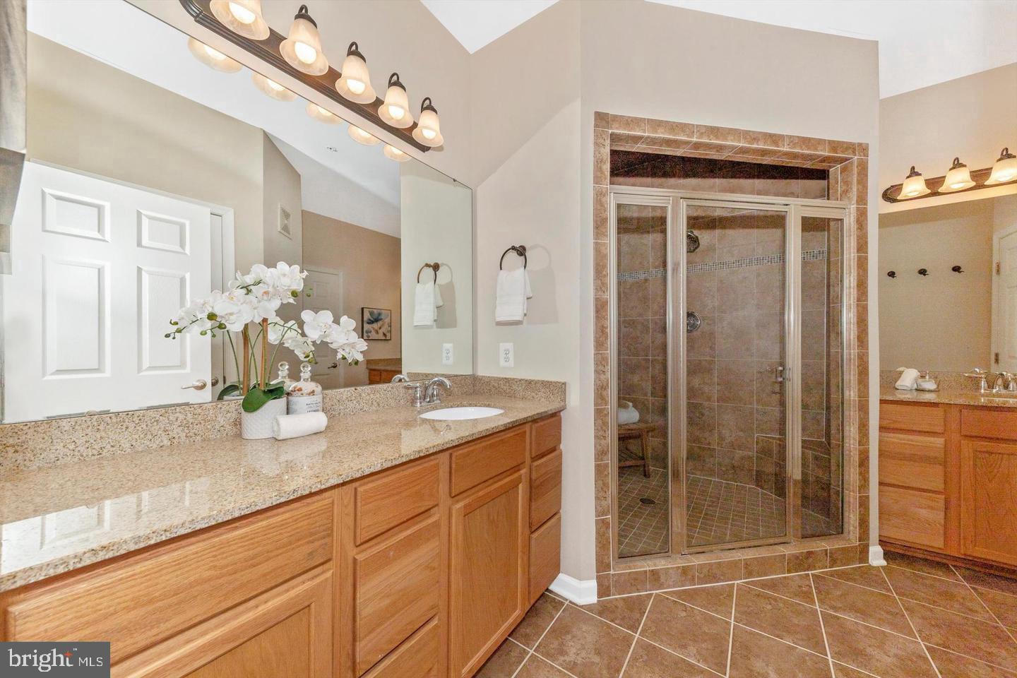 VILLAGES OF URBANA - Residential Lease