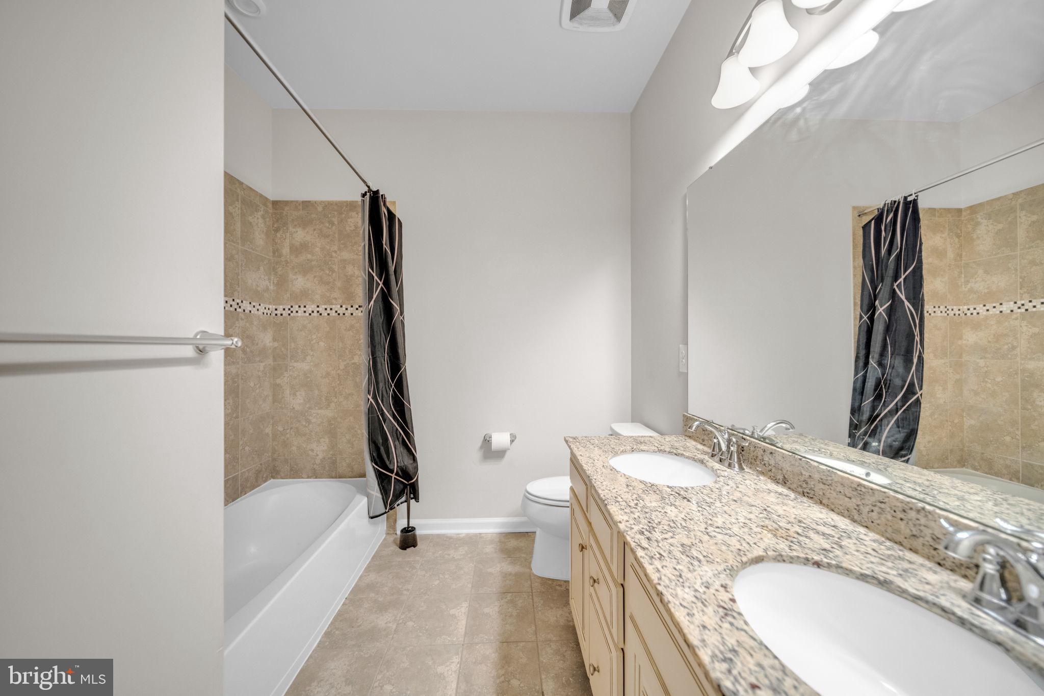 BRIARWOOD - Residential