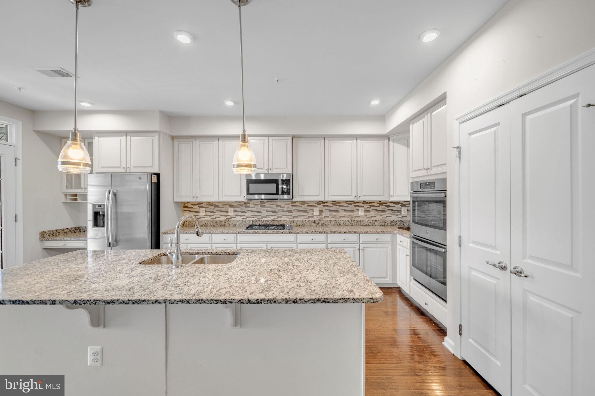 BRIARWOOD - Residential