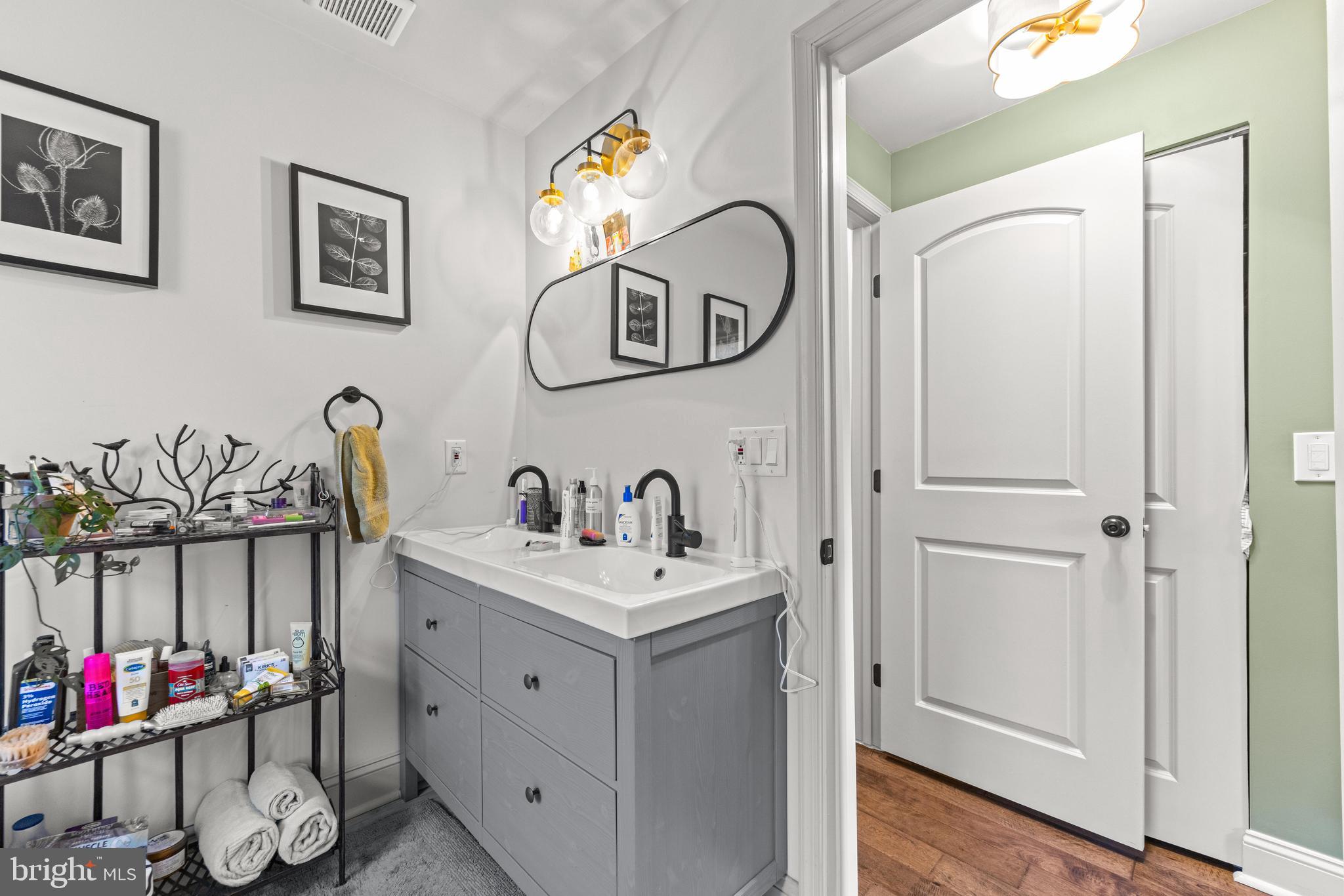 HAMPDEN HISTORIC DISTRICT - Residential