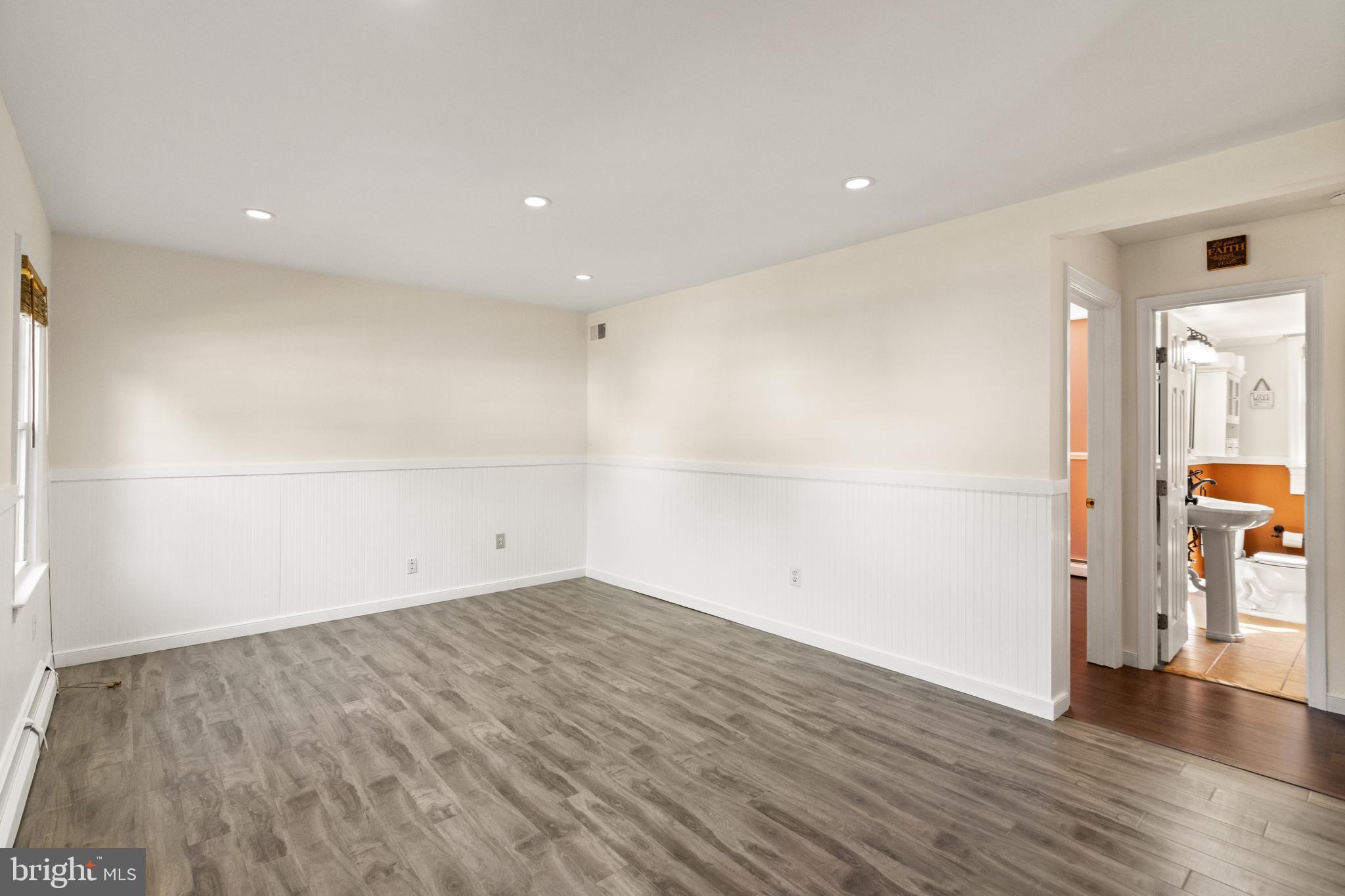 DALE CITY - Residential