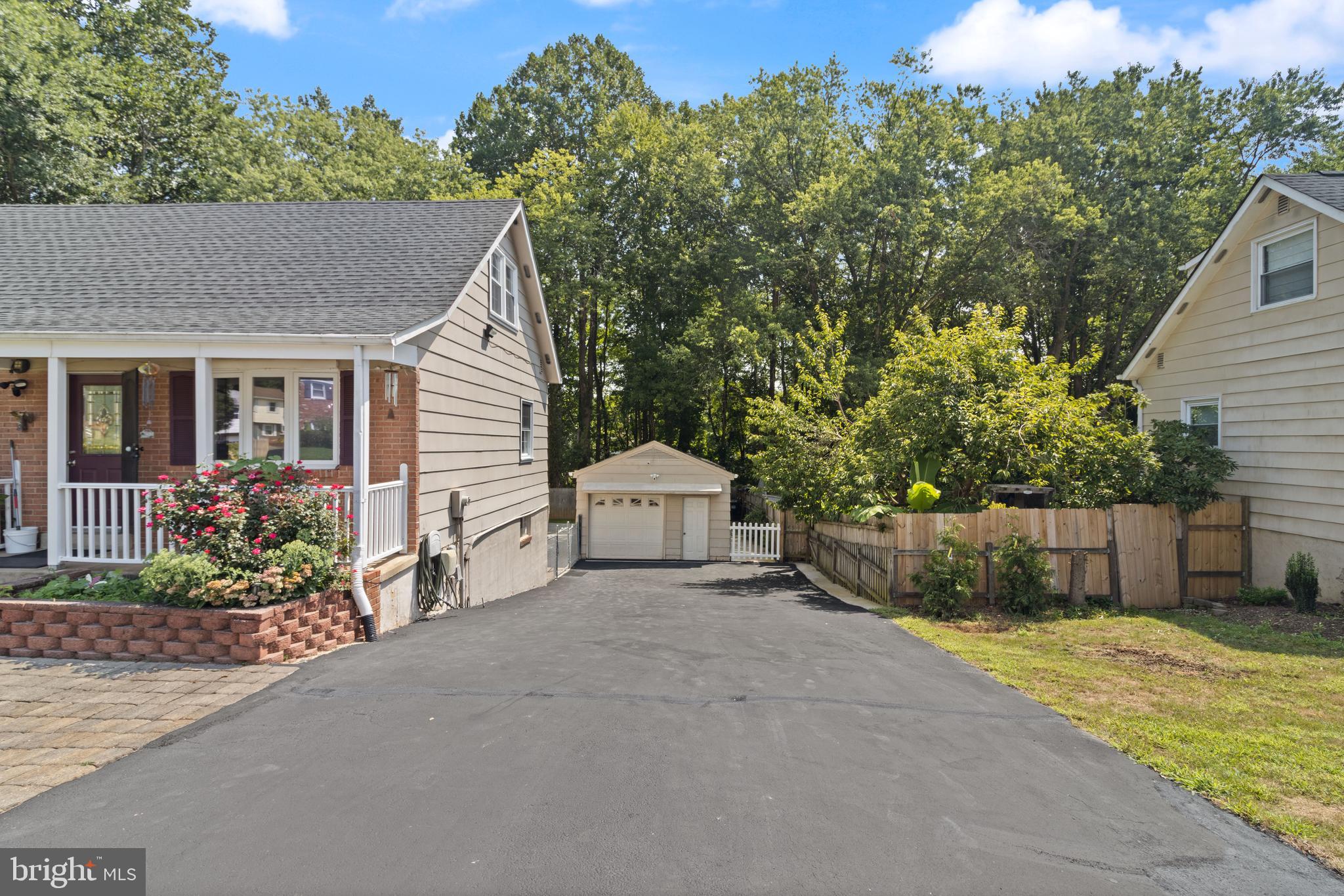 DALE CITY - Residential