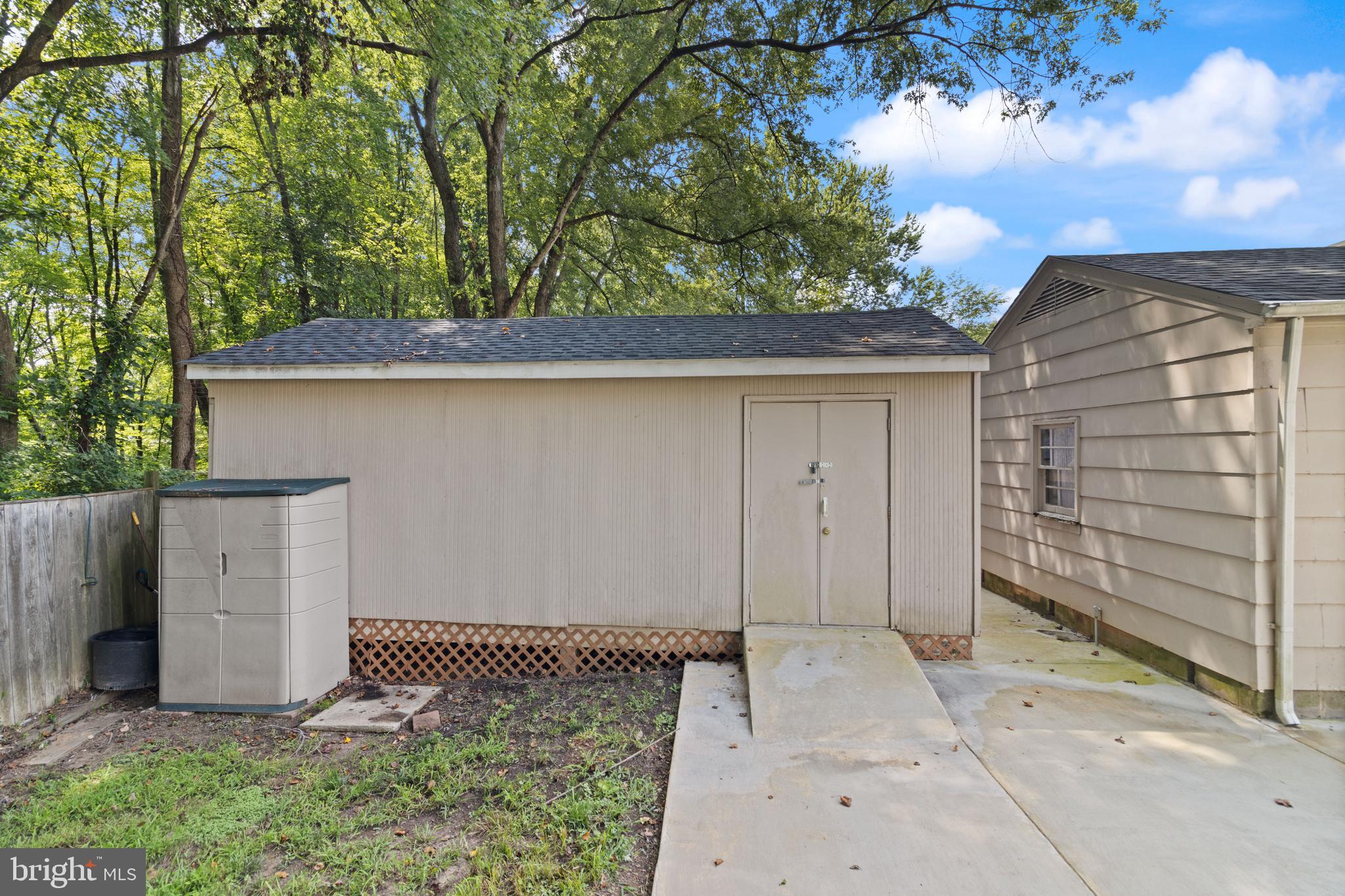 DALE CITY - Residential