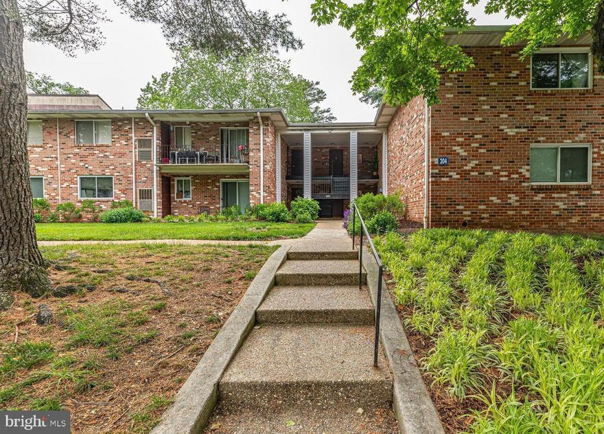 Welcome home! This newly renovated 2 Bedroom, 2 Bath 2nd level condo is perfect for those looking for a quiet neighborhood in the Fairwinds community only minutes from downtown Annapolis. Freshly painted throughout. With a modern updated kitchen including flooring and cabinets and granite countertops. large balcony and plenty of parking. Condo fee includes gas heat, cooking, and hot water. Community has pool, tennis, tot lot, picnic area. Walking distance to shopping areas.

More pictures coming soon.