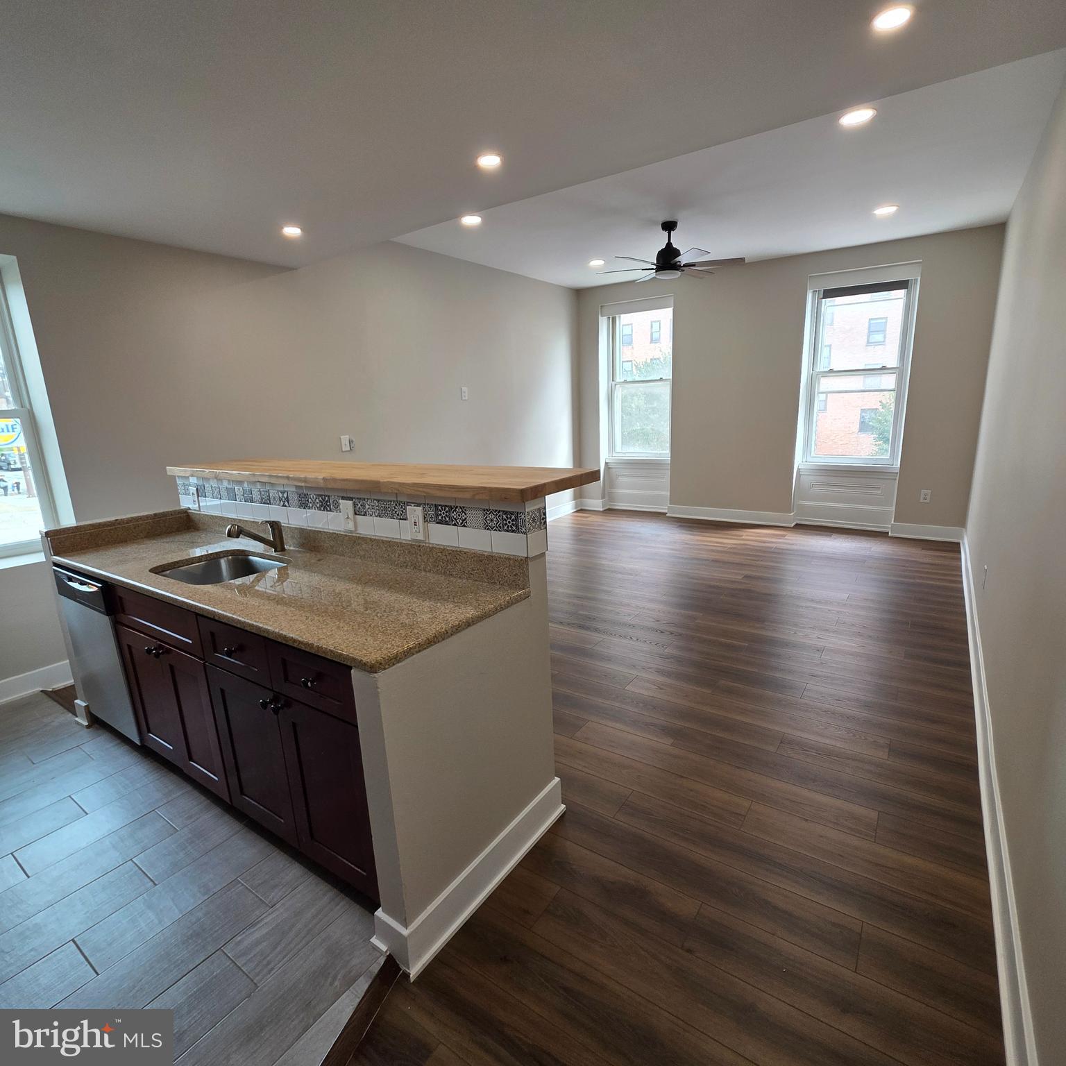 ART MUSEUM AREA - Residential Lease