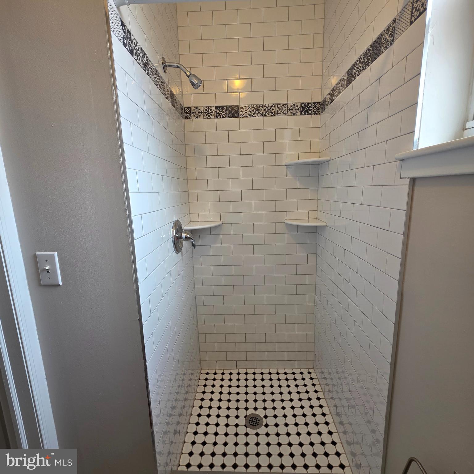 ART MUSEUM AREA - Residential Lease