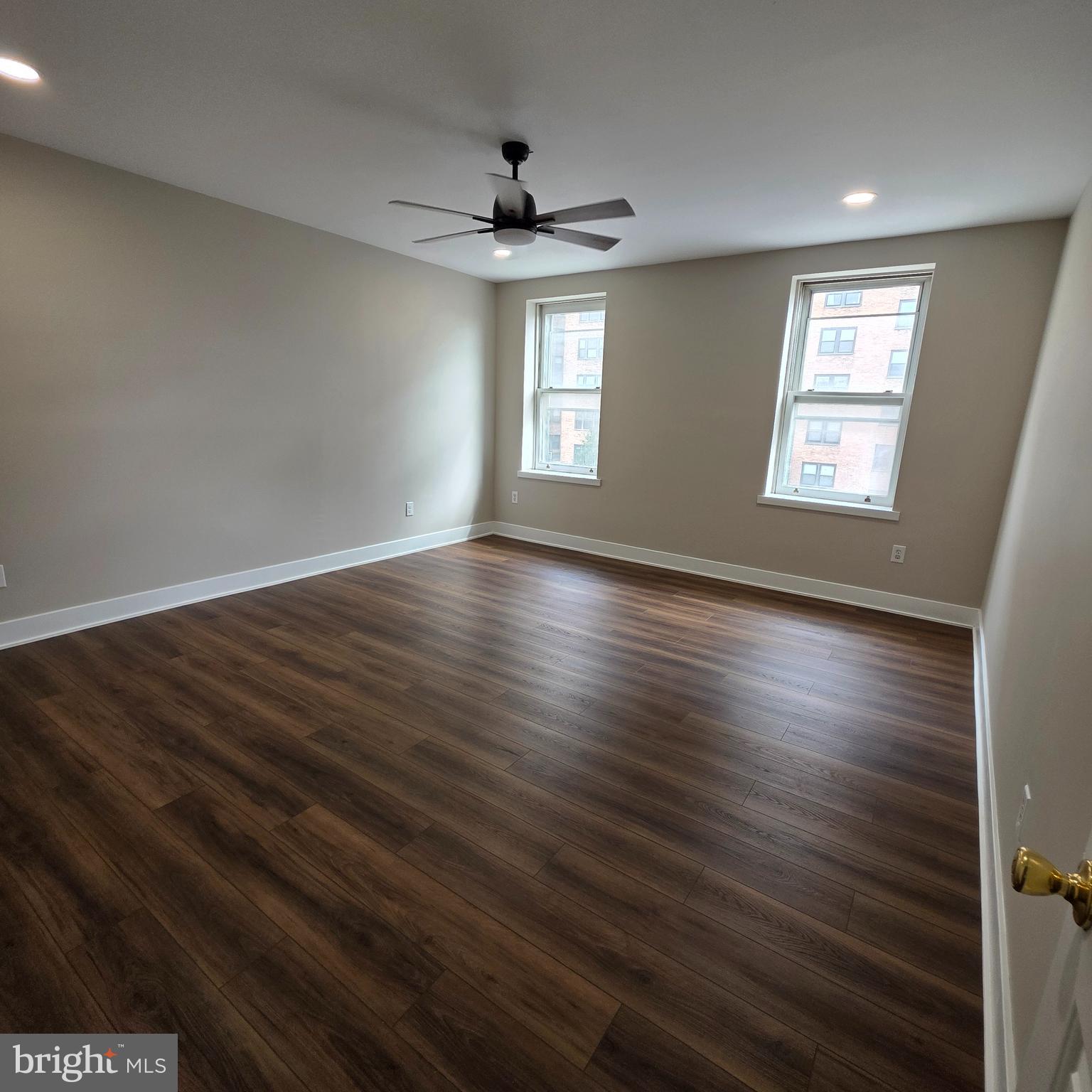 ART MUSEUM AREA - Residential Lease