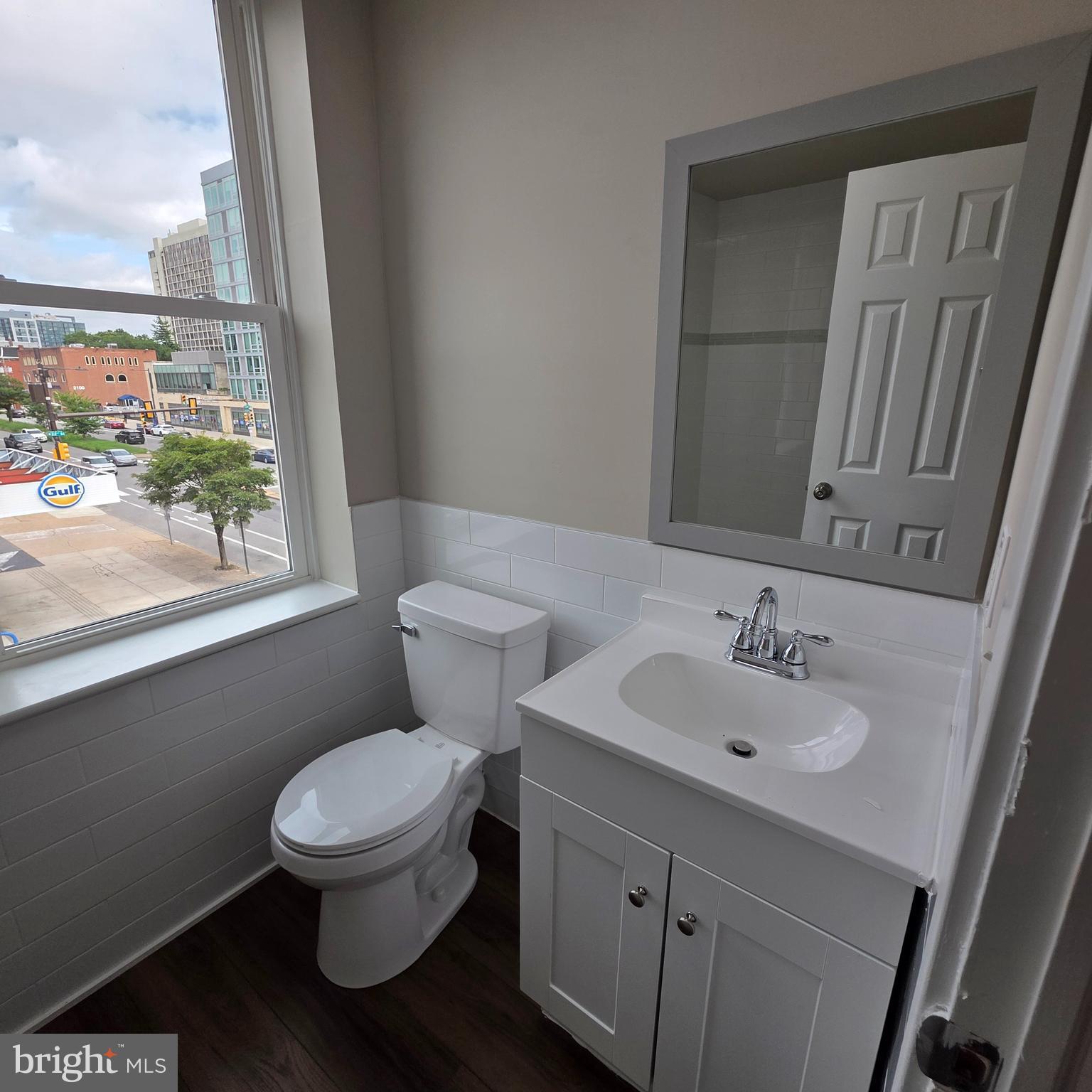 ART MUSEUM AREA - Residential Lease