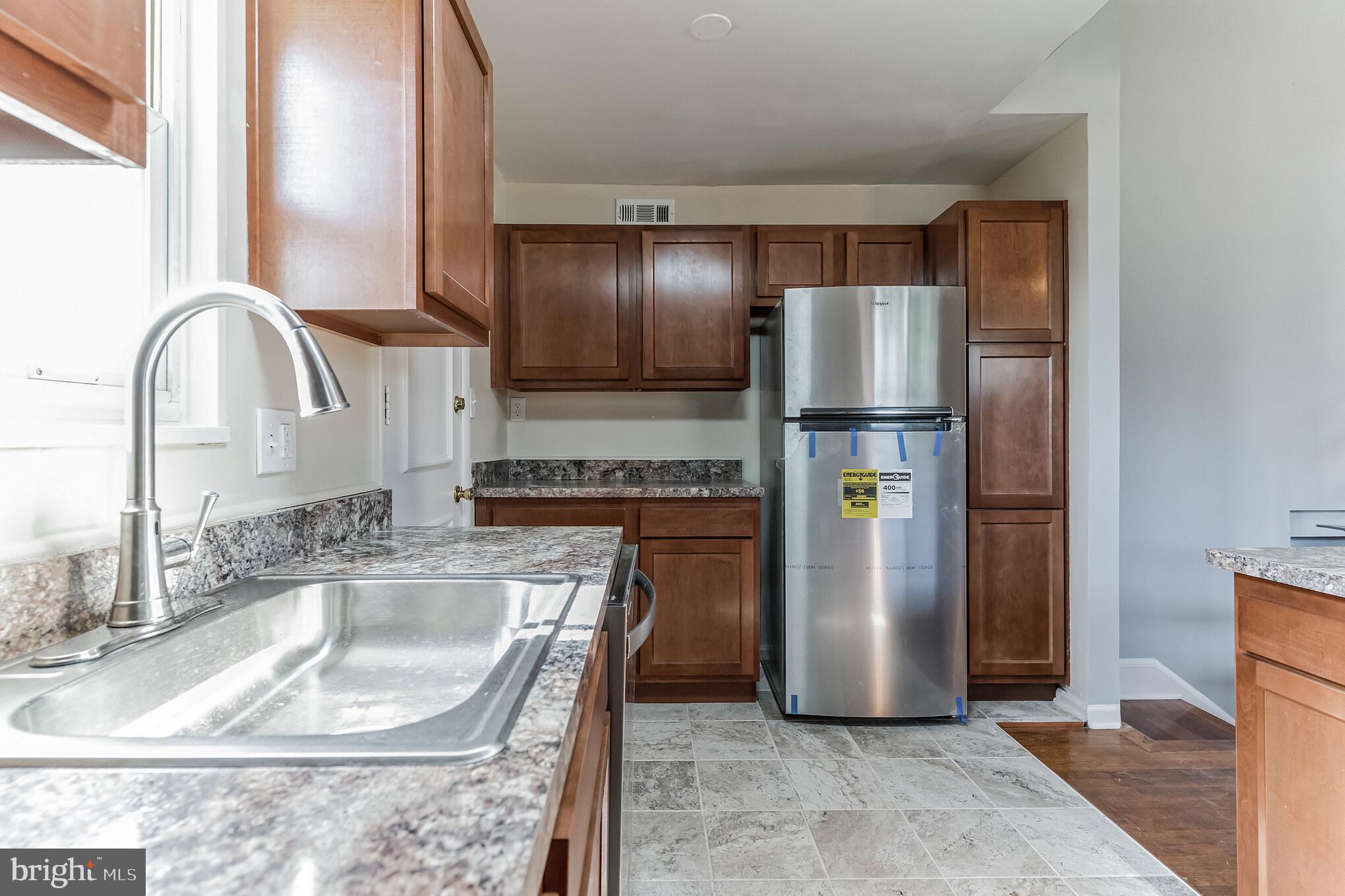 ADDISON WOODS - Residential