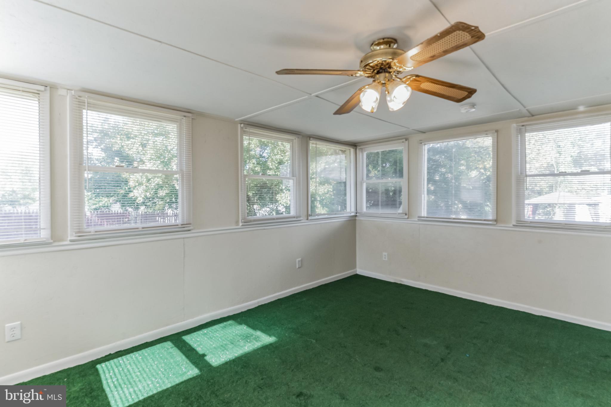 ADDISON WOODS - Residential