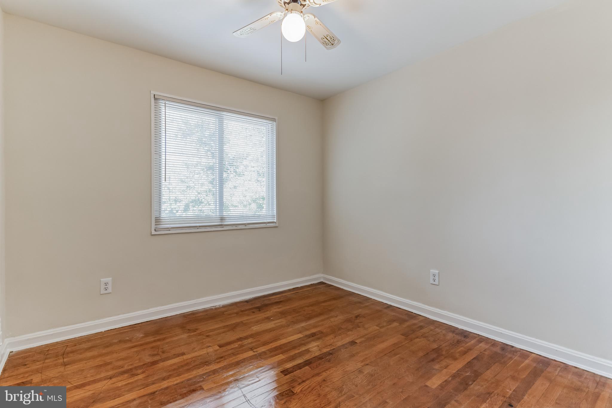 ADDISON WOODS - Residential