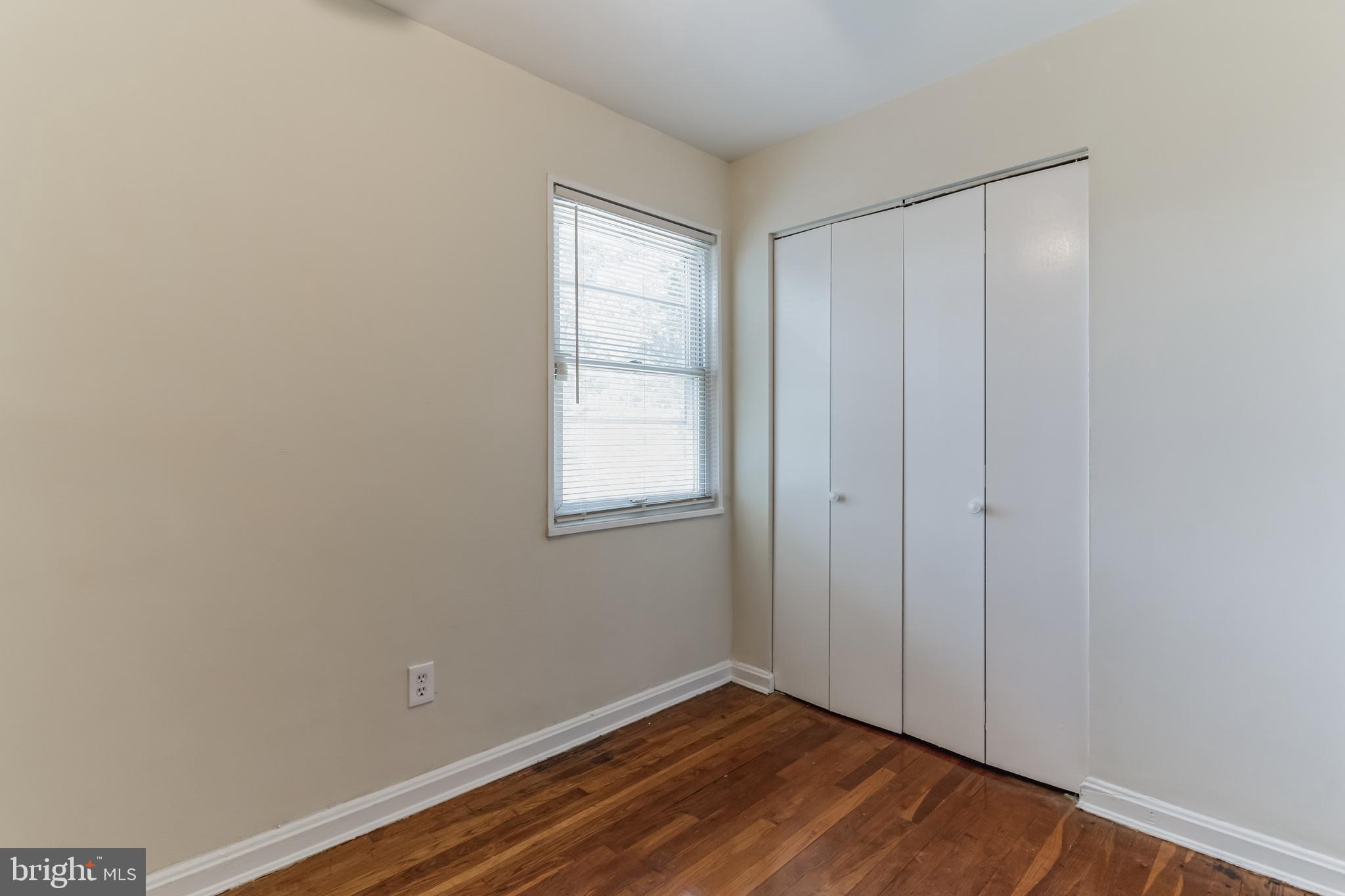 ADDISON WOODS - Residential