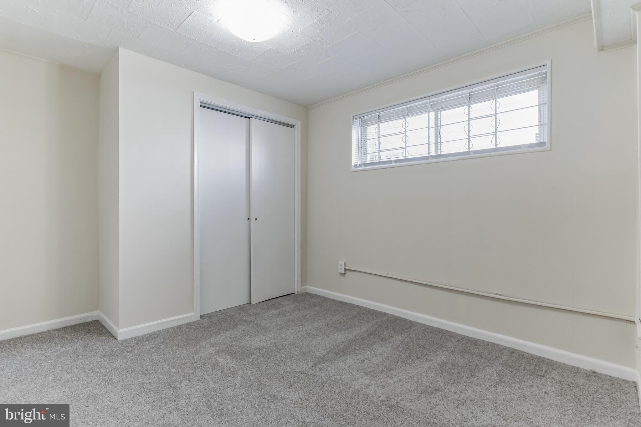 ADDISON WOODS - Residential