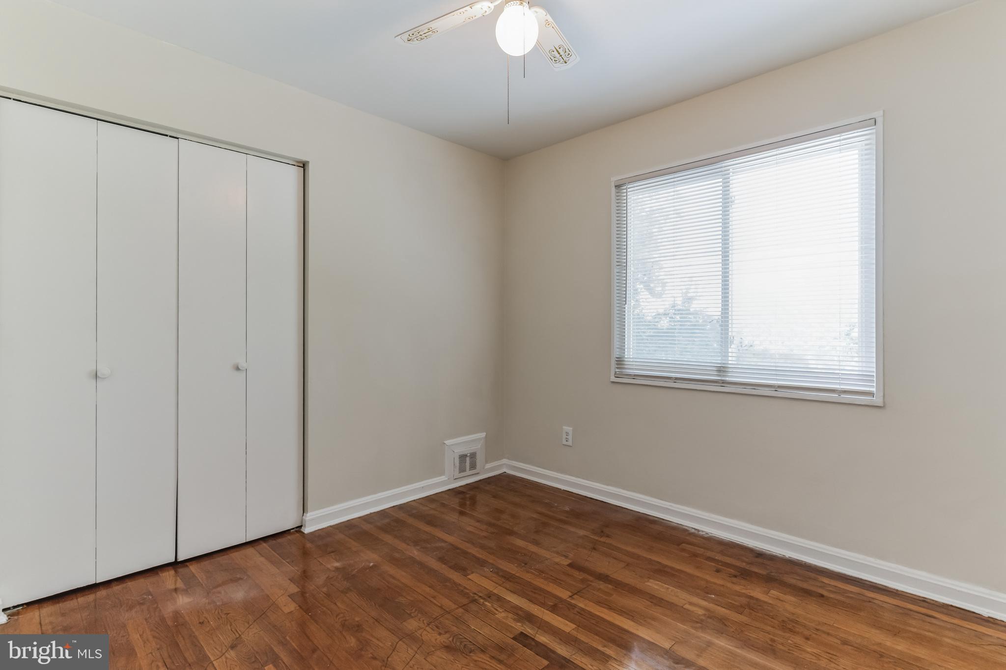 ADDISON WOODS - Residential