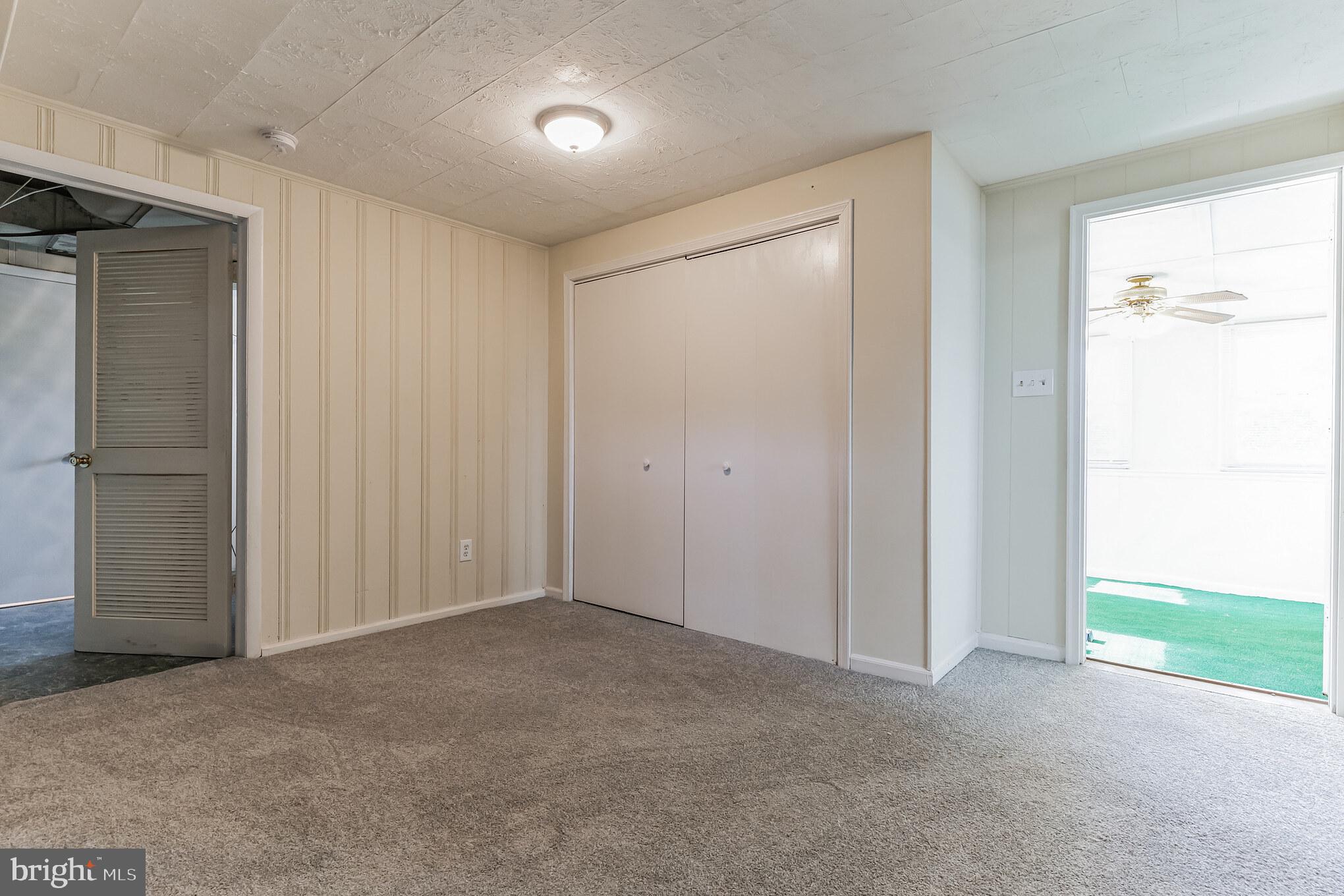 ADDISON WOODS - Residential