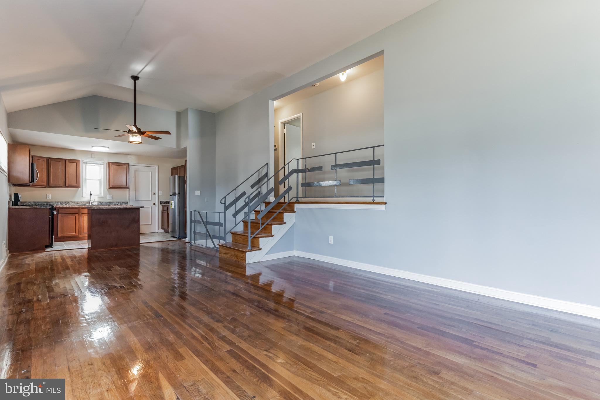 ADDISON WOODS - Residential