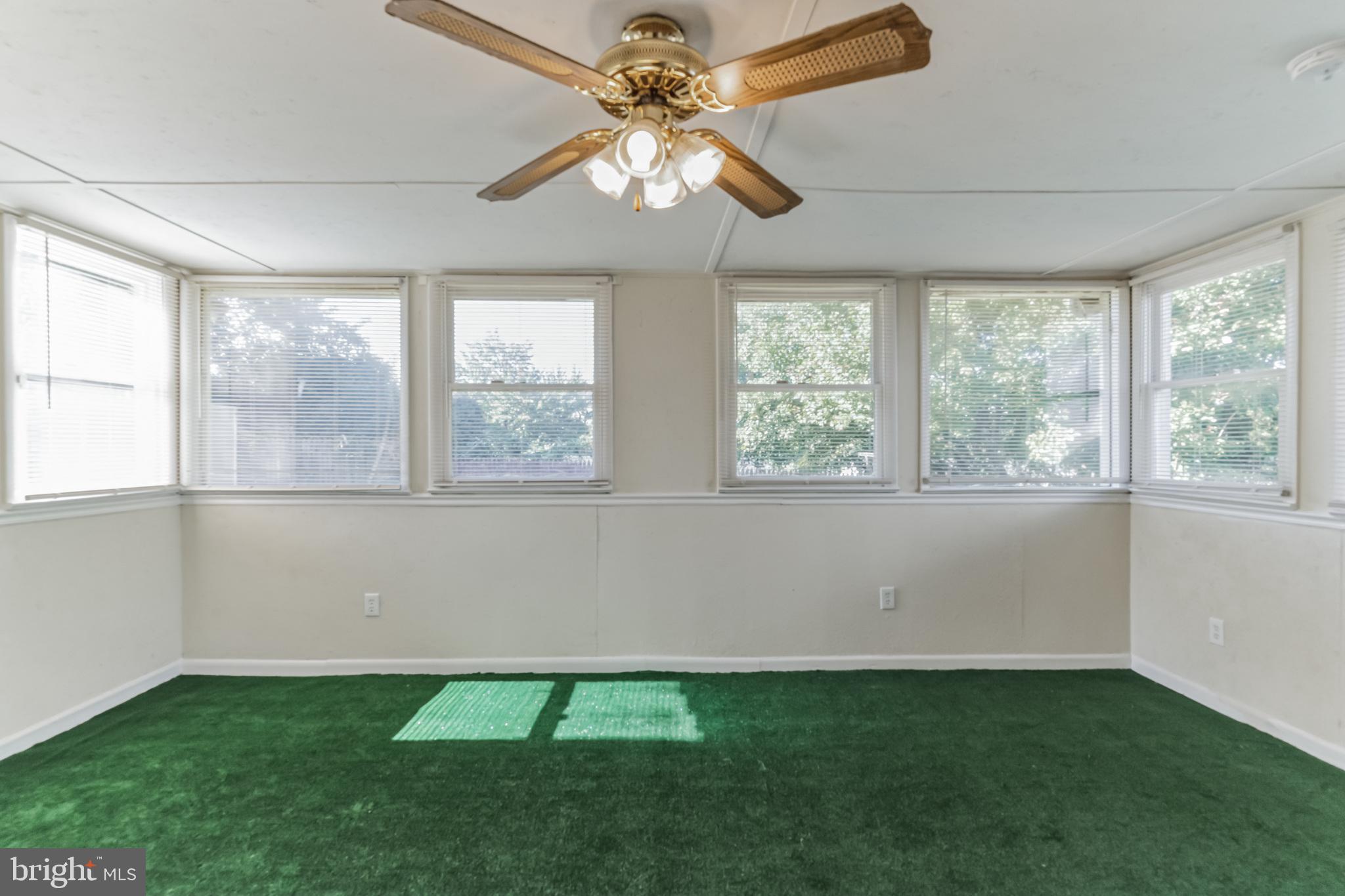 ADDISON WOODS - Residential