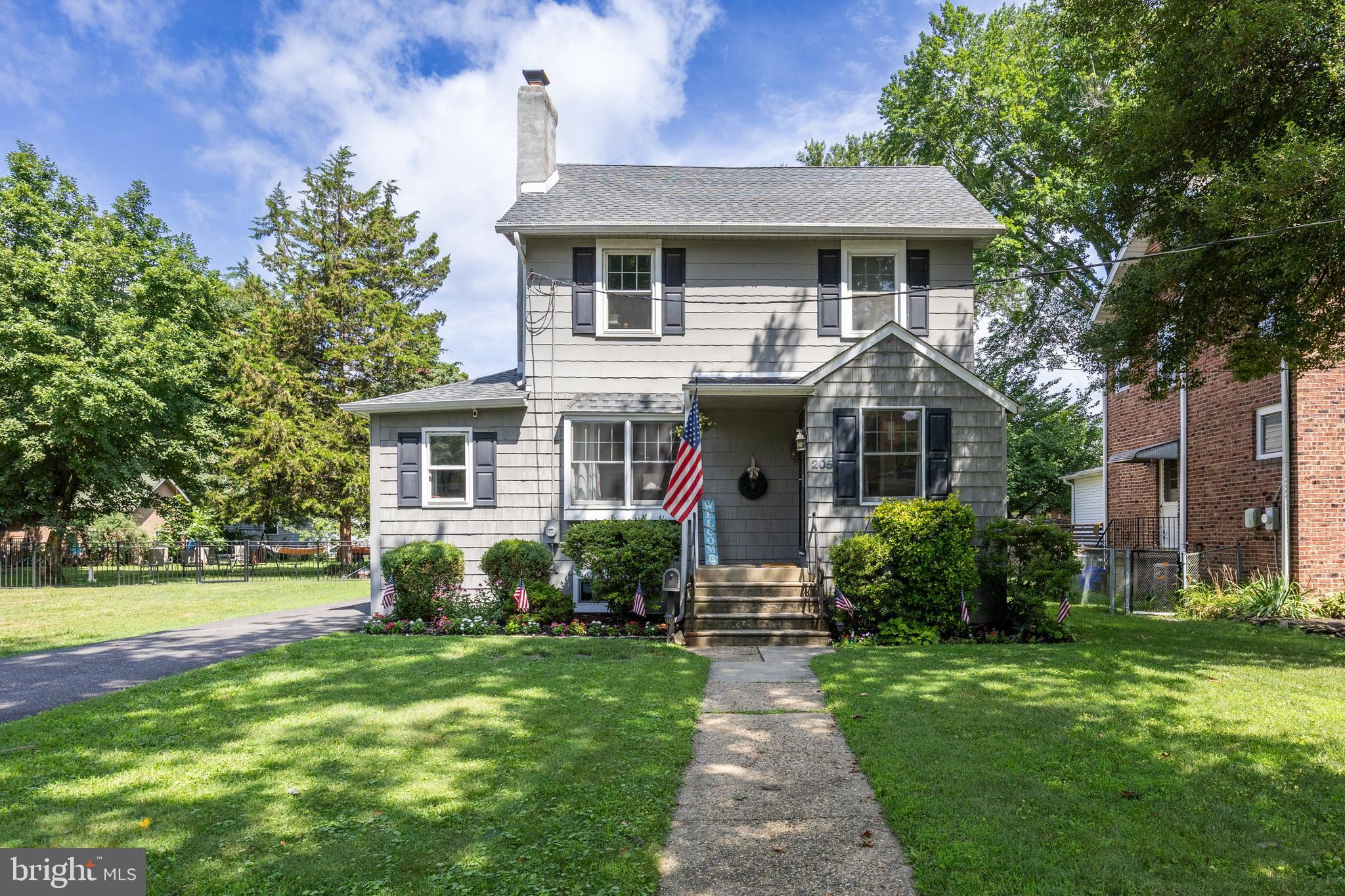 205 E BETTLEWOOD AVENUE