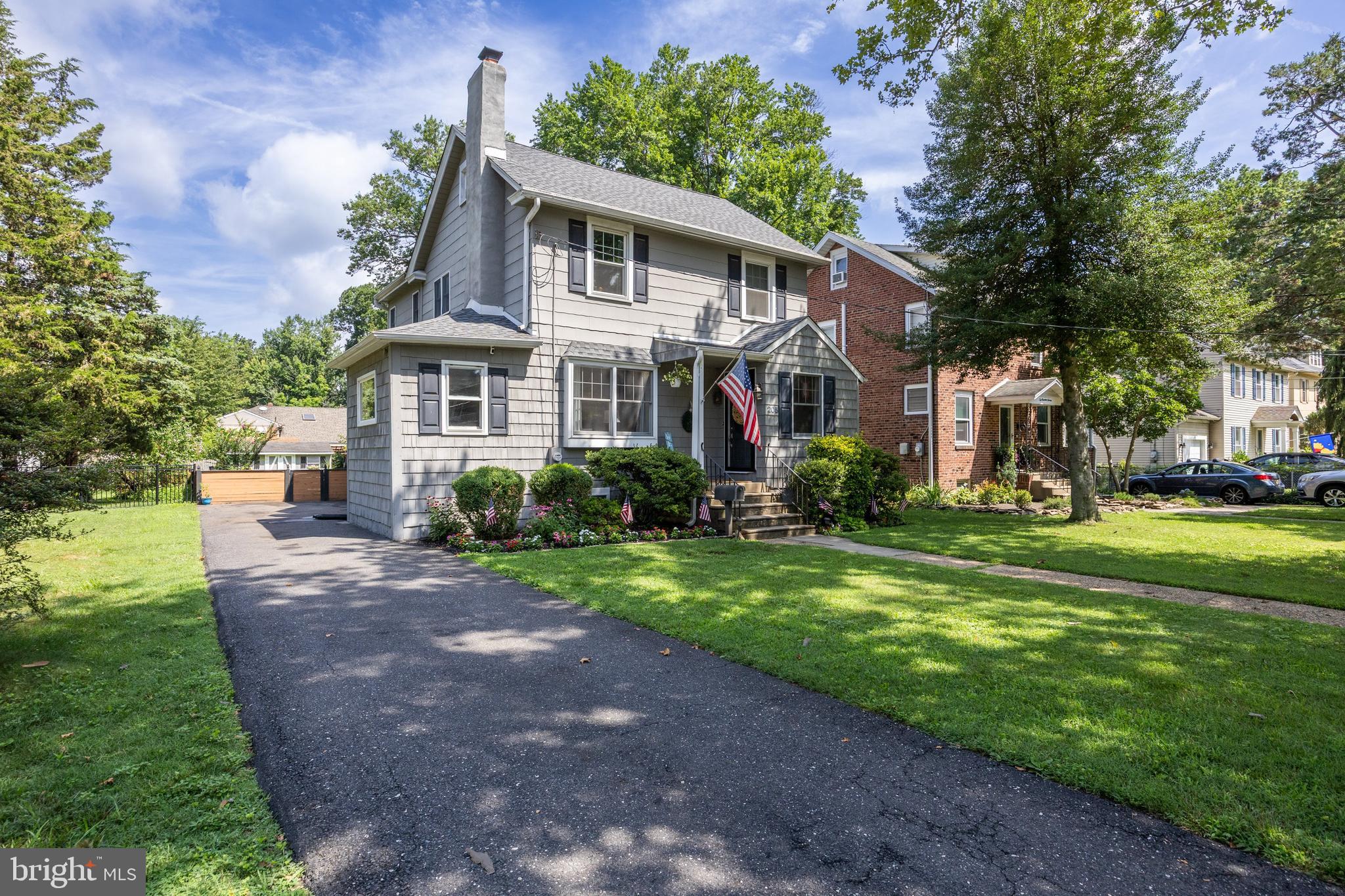 205 E BETTLEWOOD AVENUE