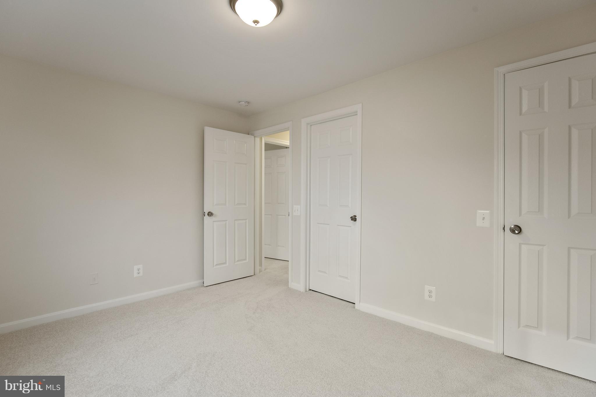 GUNSTON CORNER - Residential