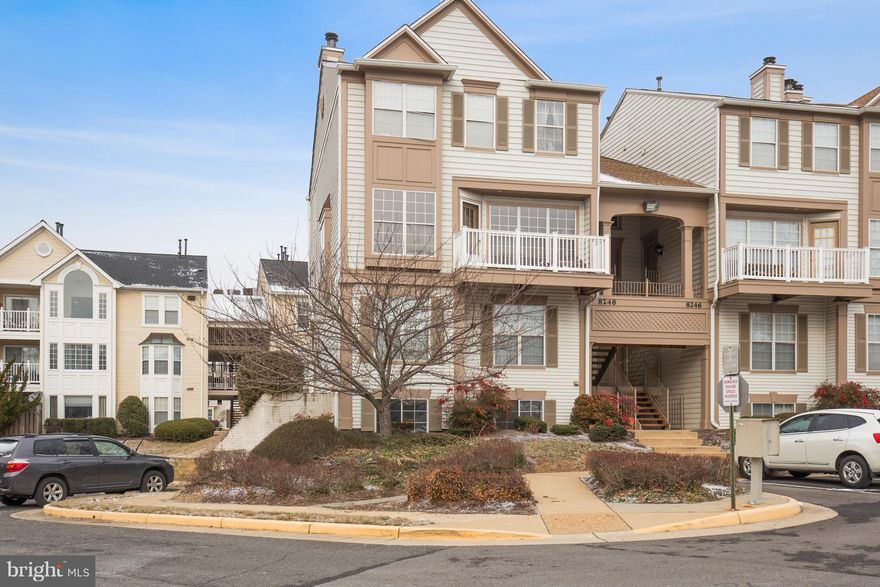 SPACIOUS TWO BEDROOM END UNIT CONDO. Brand new kitchen appliances in light filled kitchen finished with granite counter top. New carpet and fresh paint throughout. Great location for commuters, 5 minutes to I-95 and VRE and commuter bus. Outdoor pools, exercise room and club house and more!