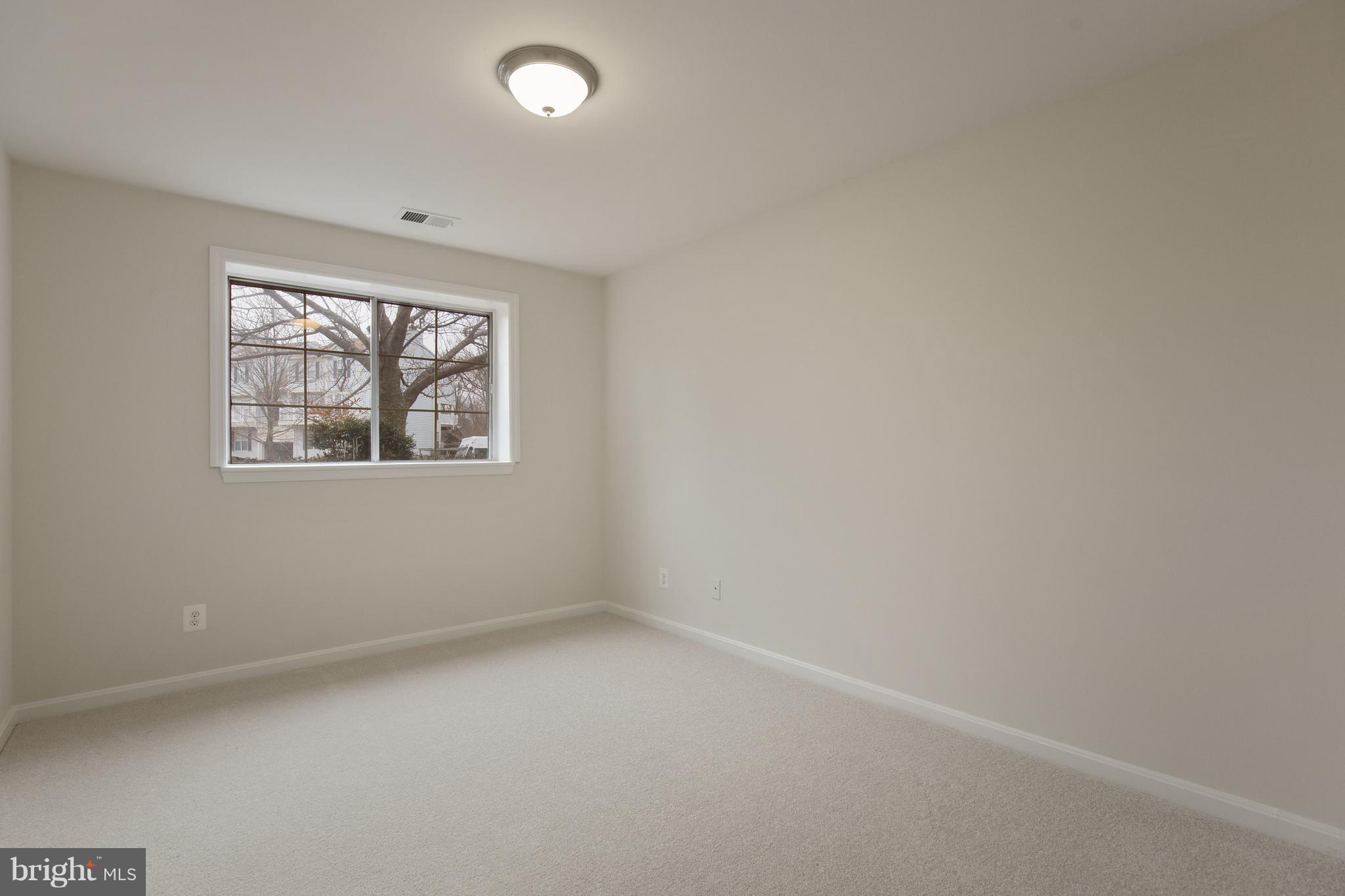 GUNSTON CORNER - Residential